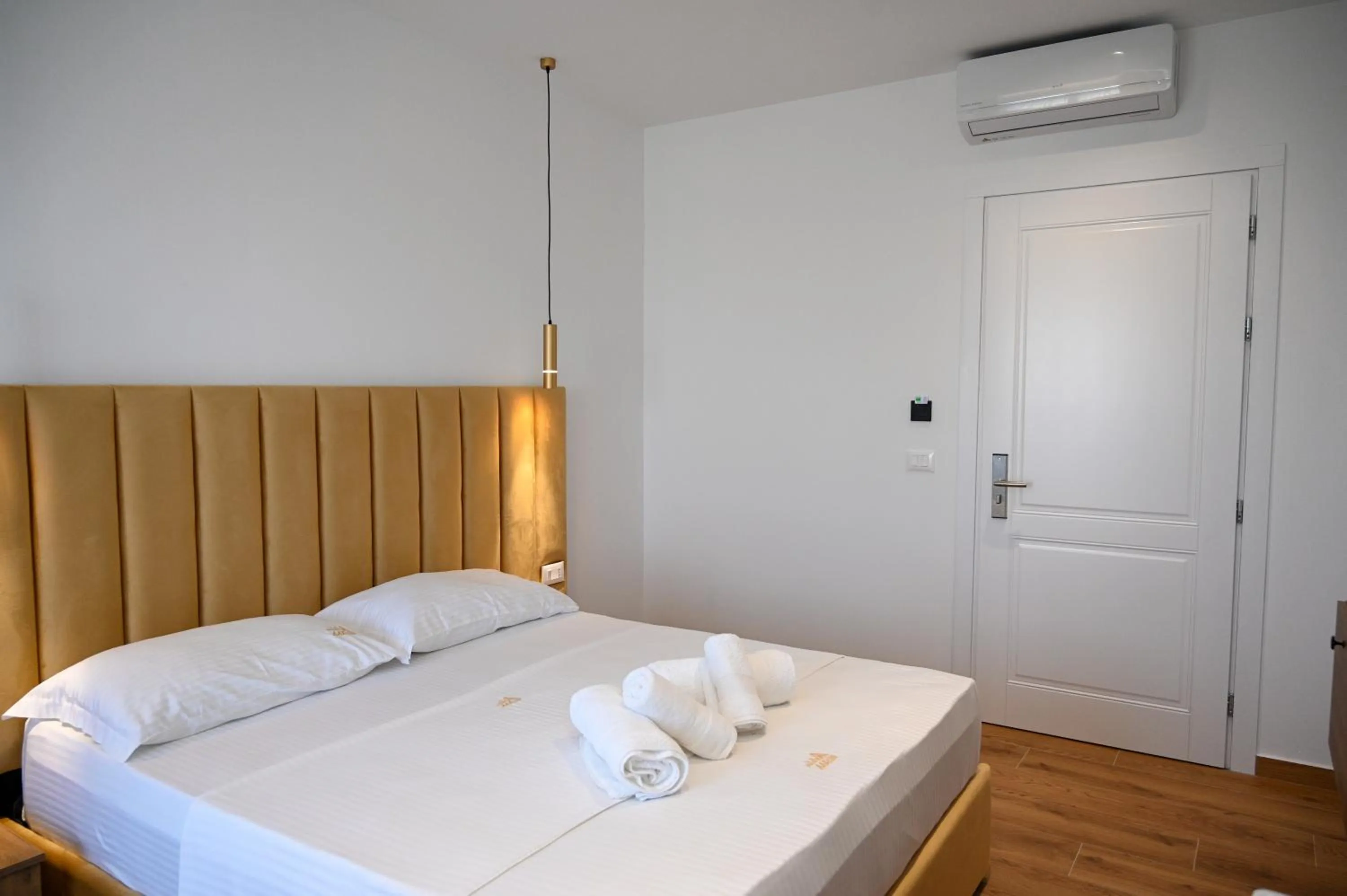 Bed in Hotel Vila AARON