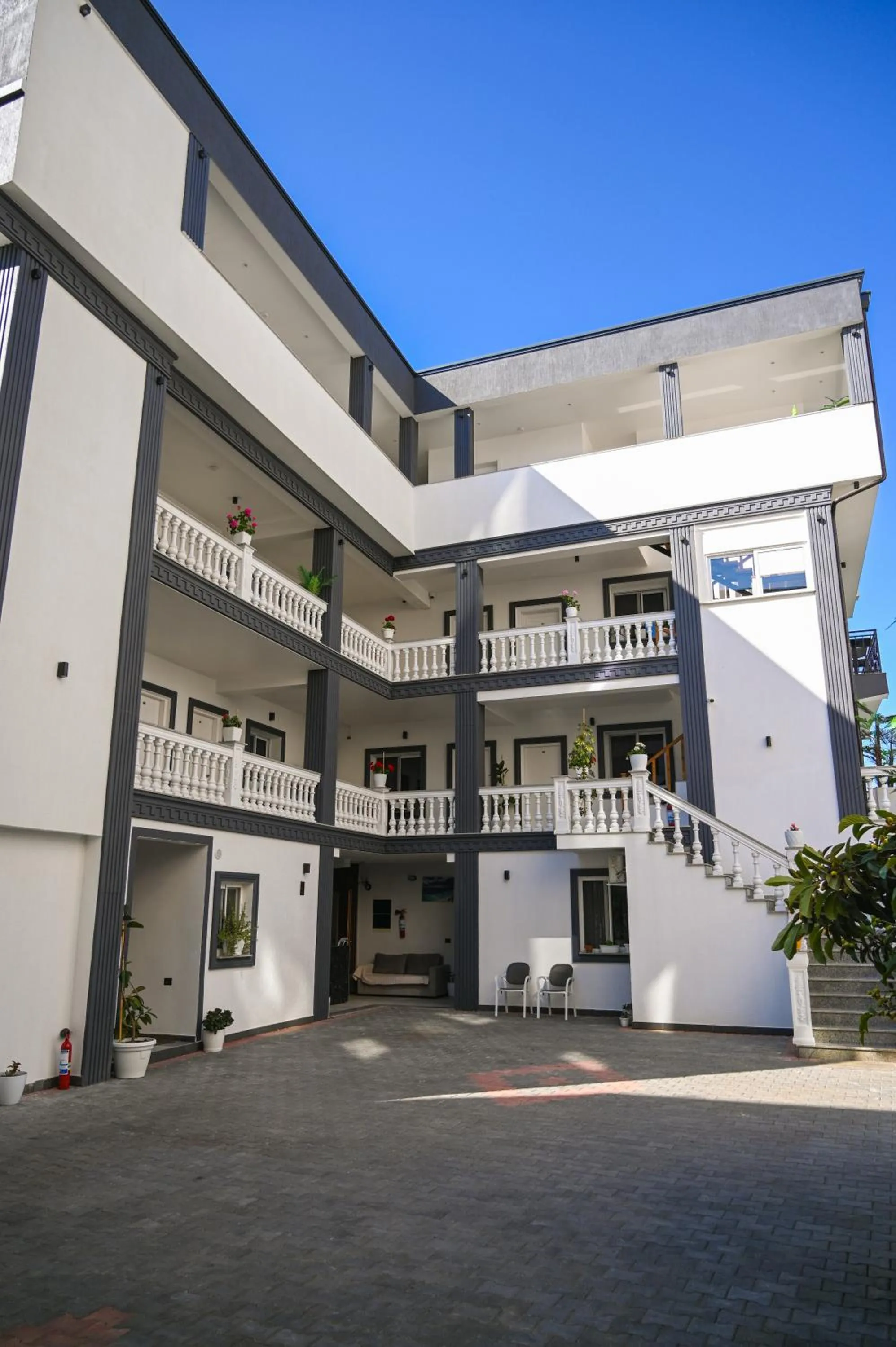 Hotel Vila AARON