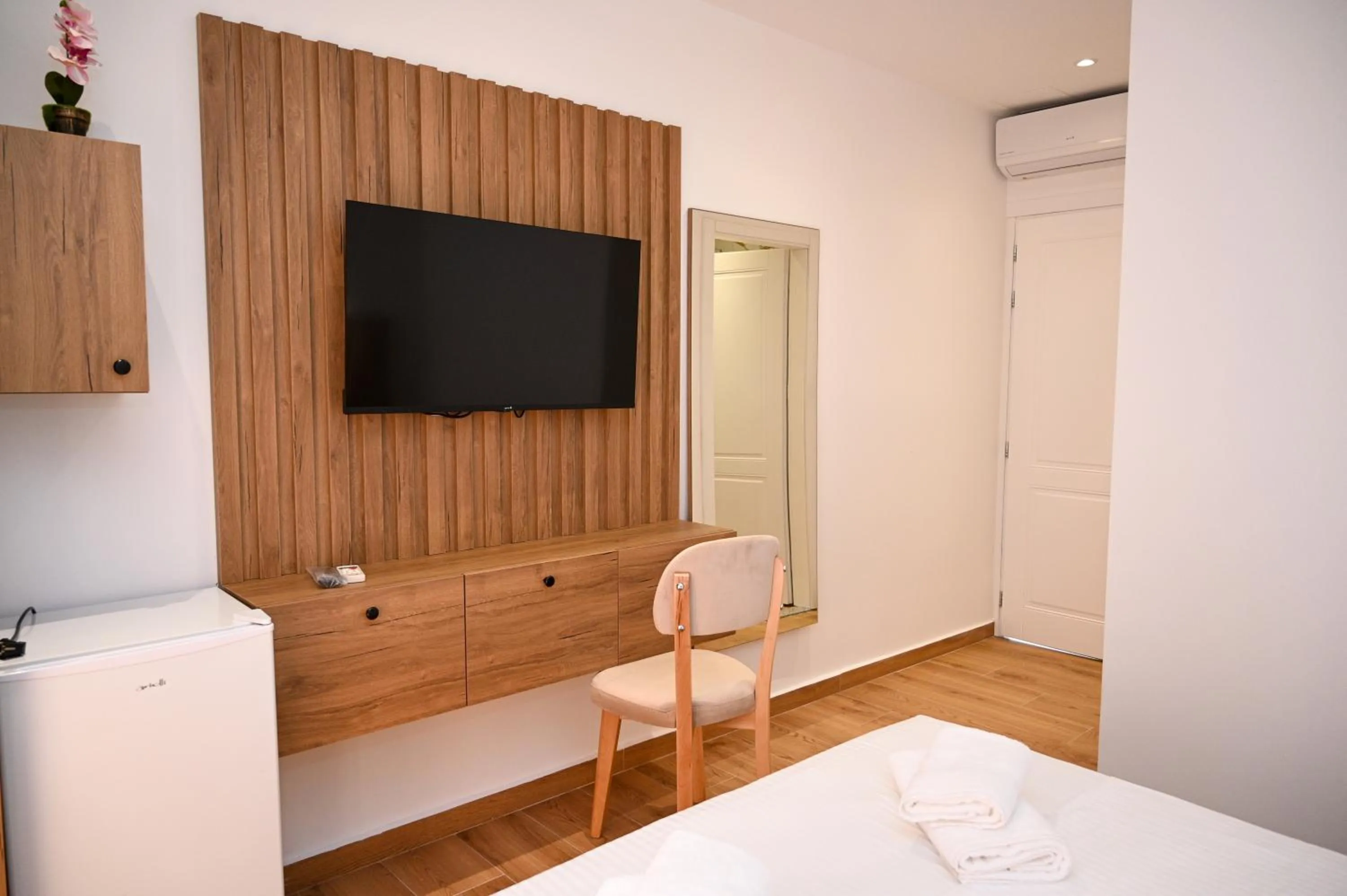 Bed in Hotel Vila AARON