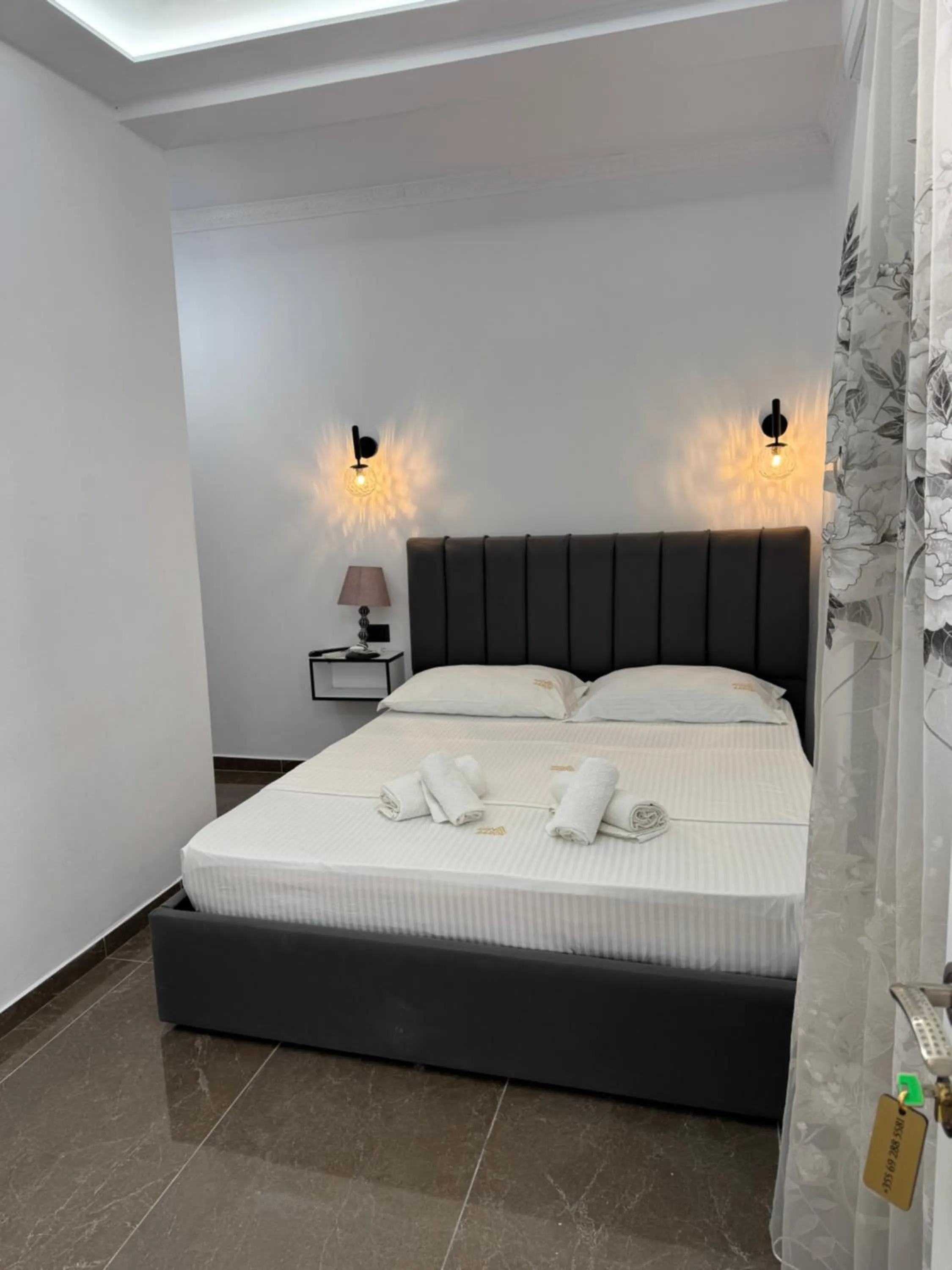 Bed in Hotel Vila AARON