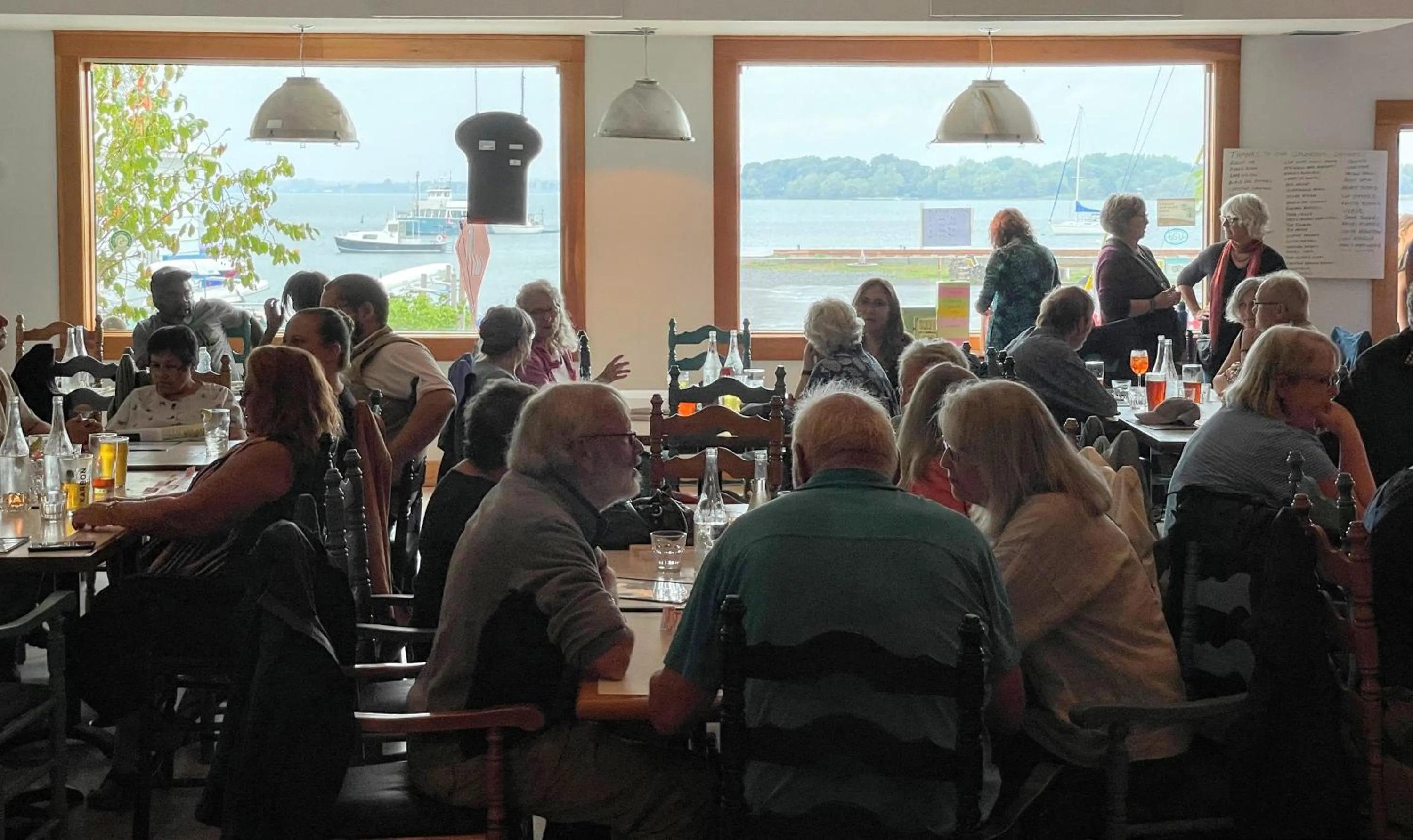 Restaurant/places to eat in Hotel Wolfe Island