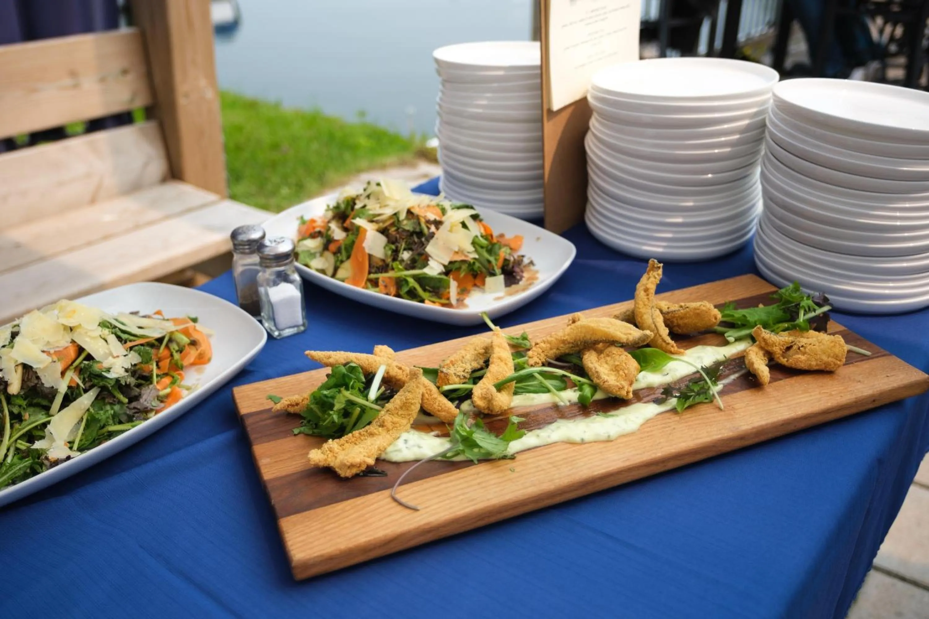 Restaurant/places to eat in Hotel Wolfe Island