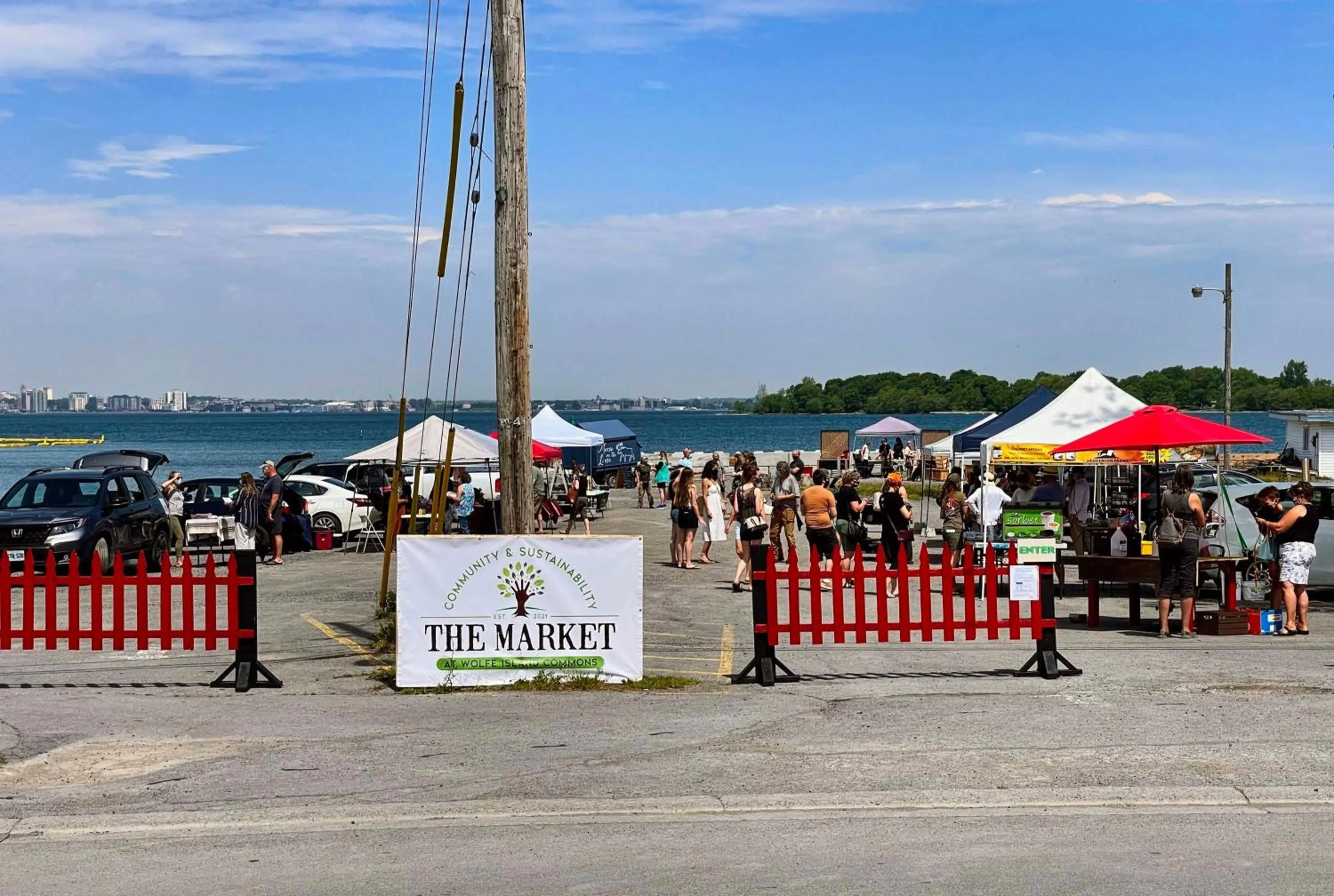 Day in Hotel Wolfe Island