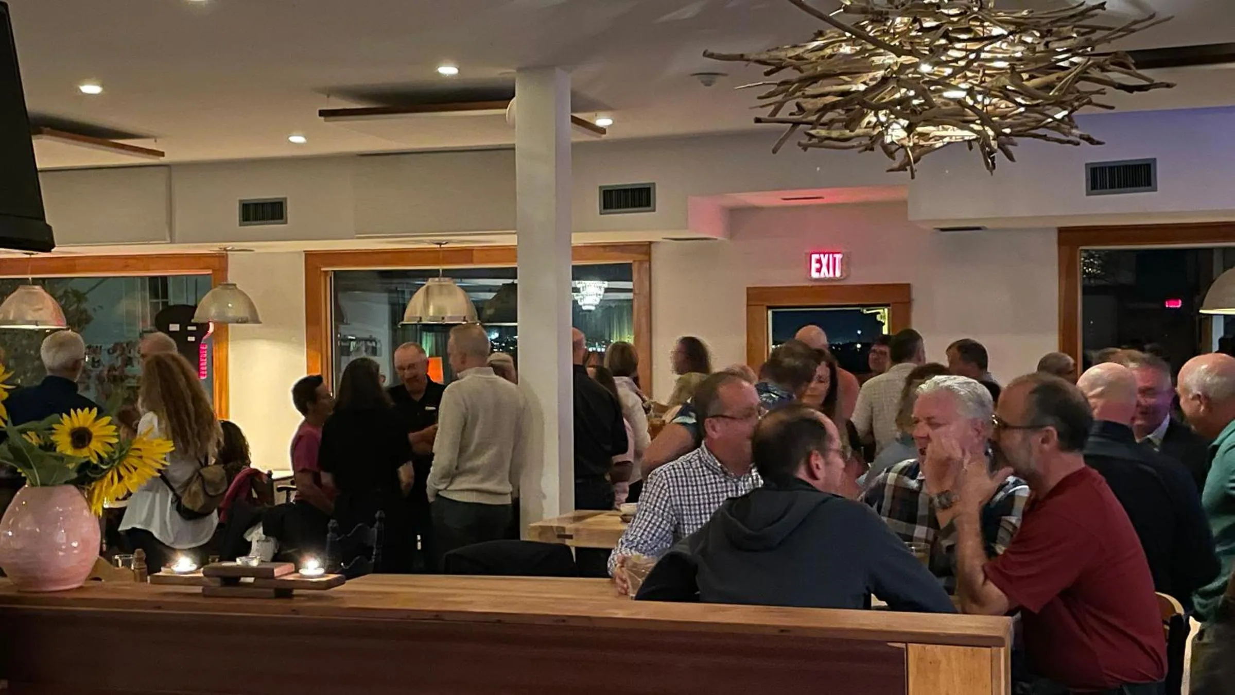 Restaurant/places to eat in Hotel Wolfe Island