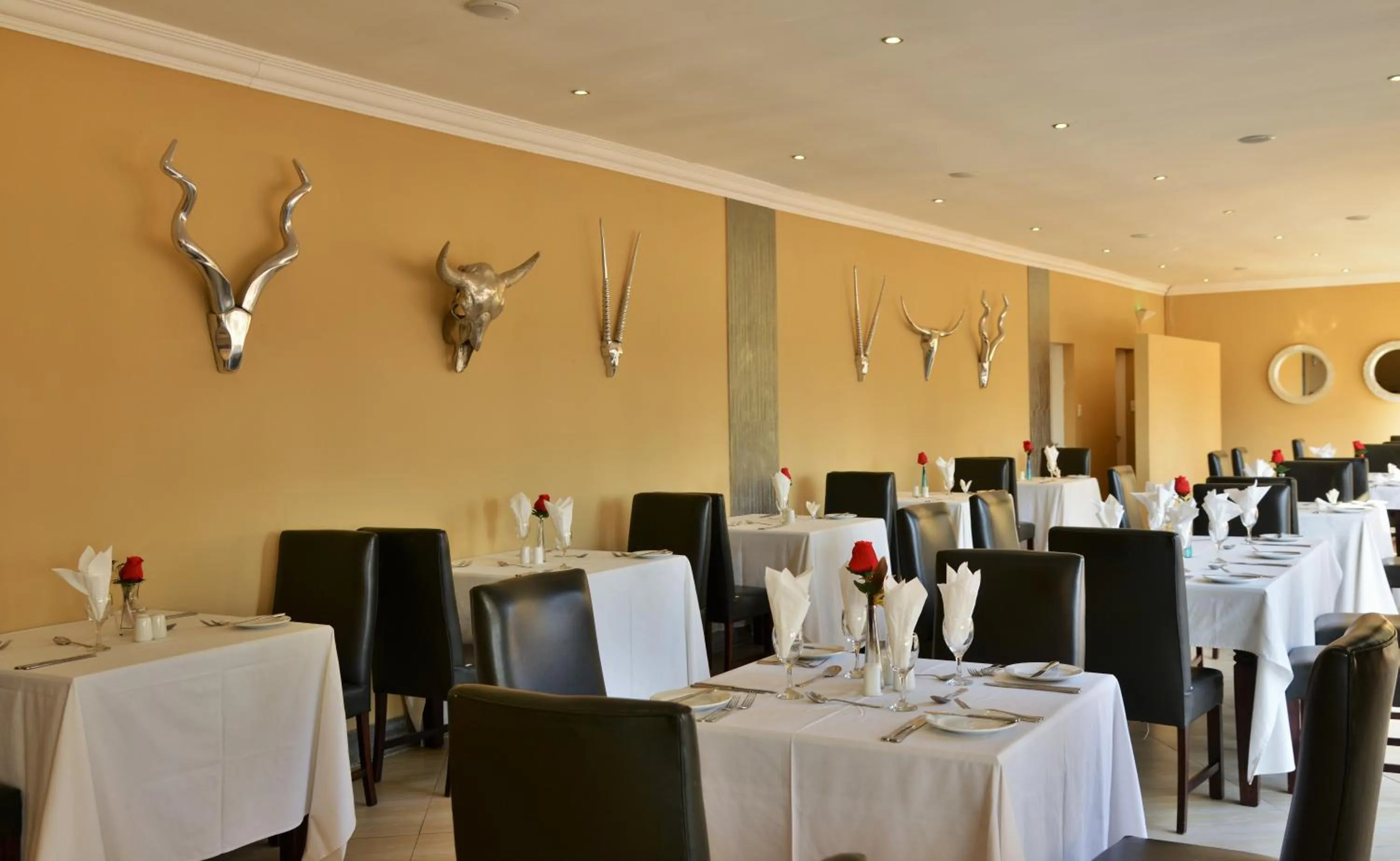 Breakfast in Destiny Lodge