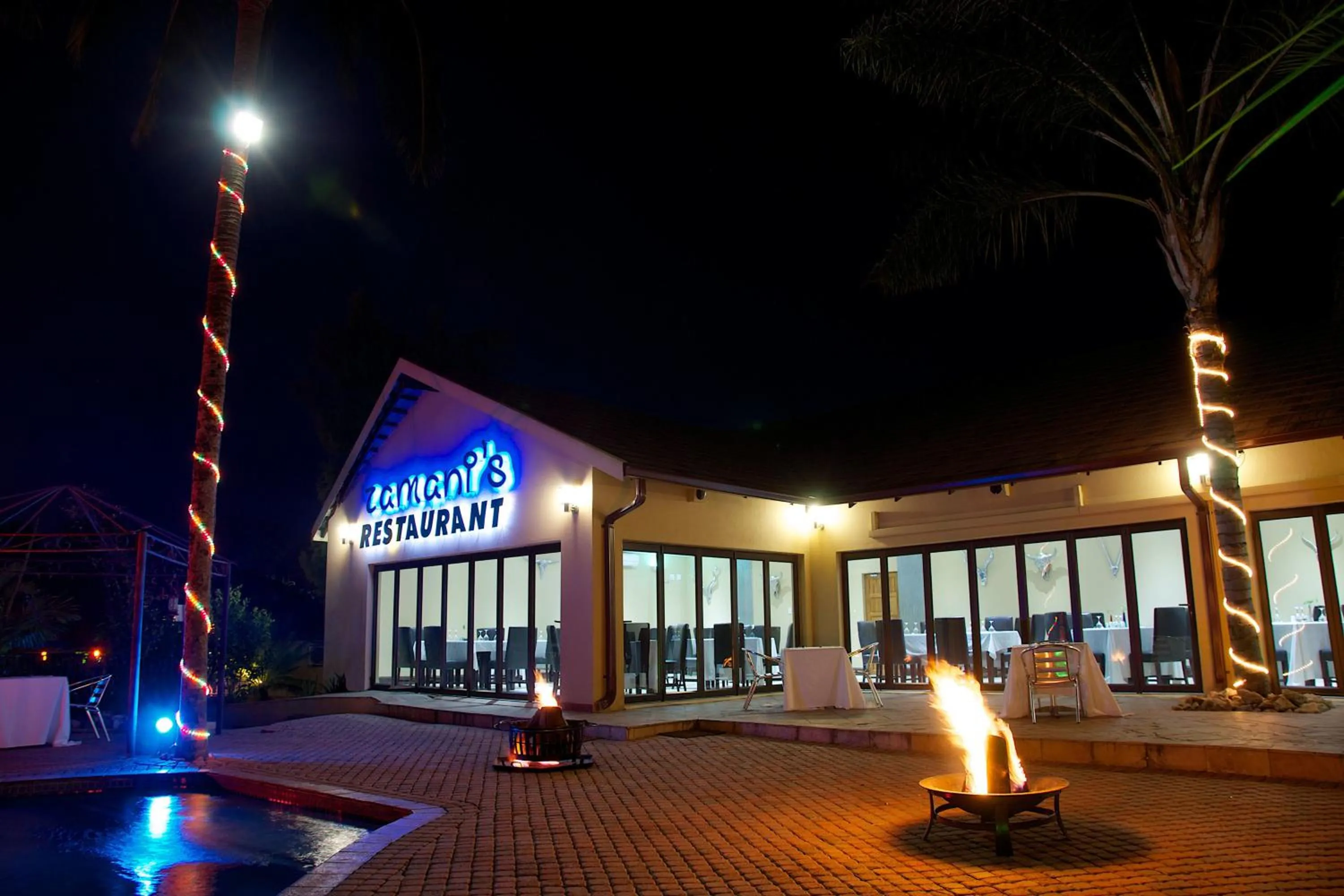 Restaurant/places to eat in Destiny Lodge