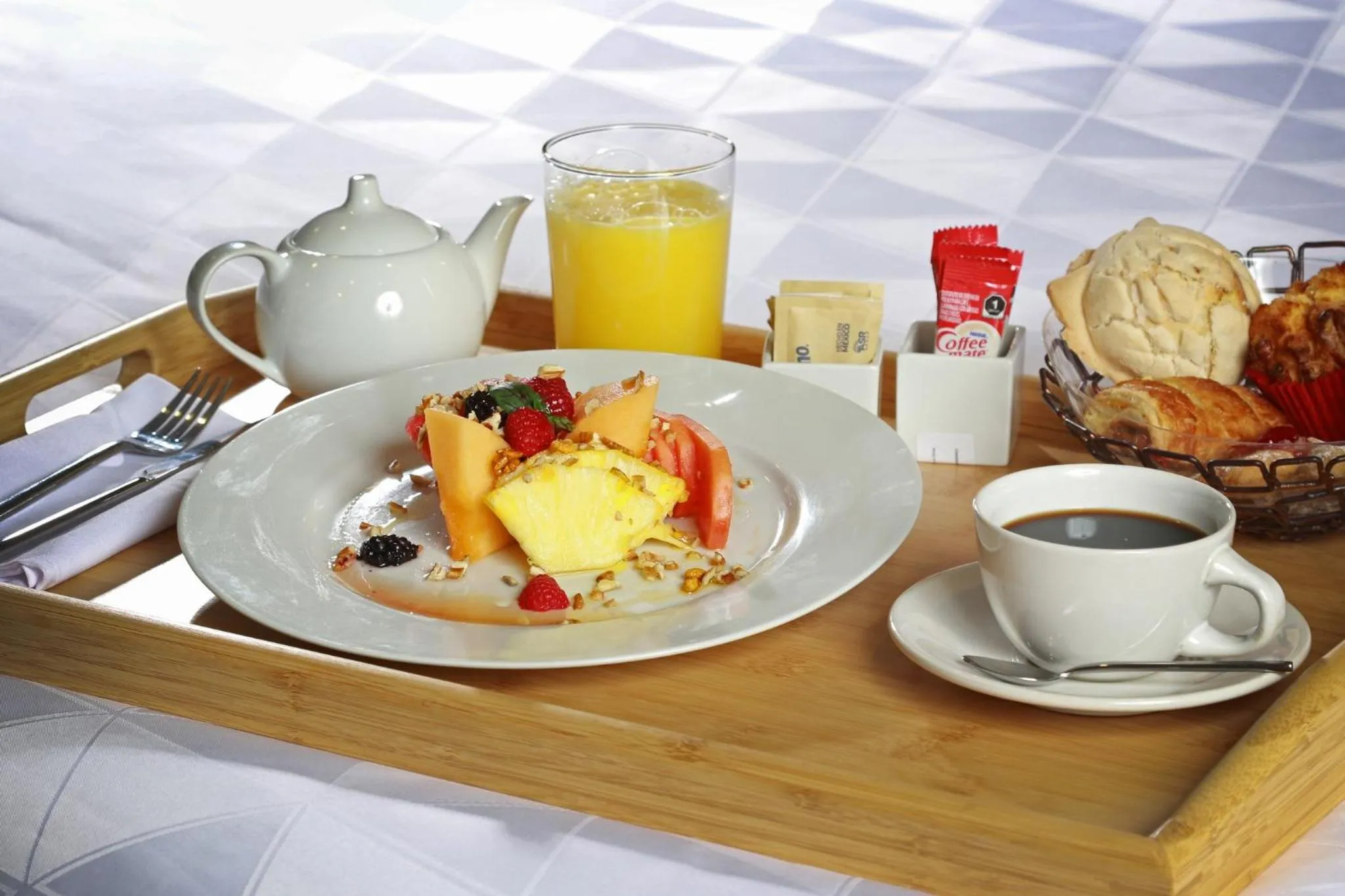 Photo of the whole room in Holiday Inn & Suites - Mexico Felipe Angeles Airport by IHG