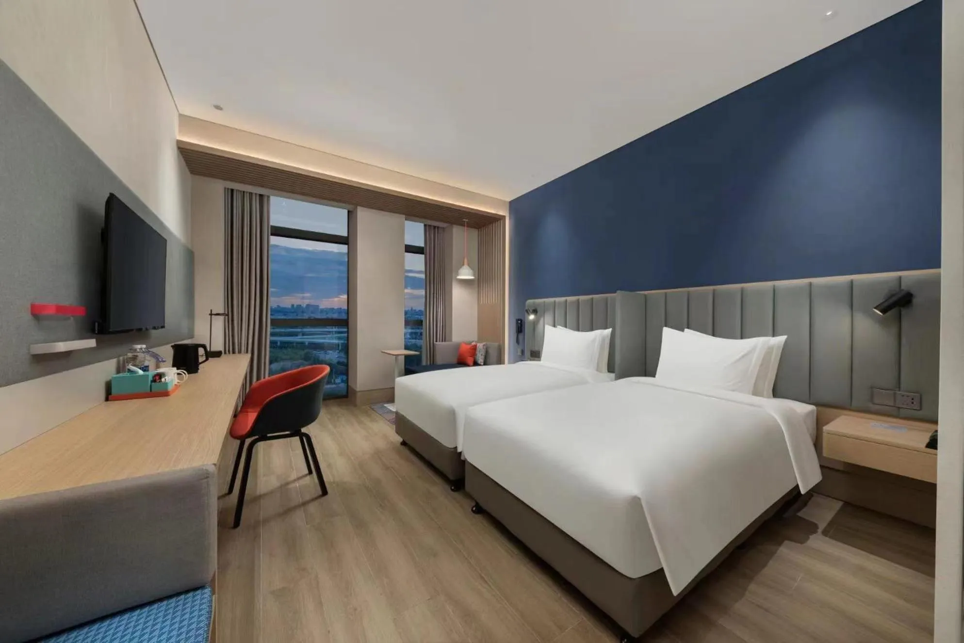 Bed in Holiday Inn Express Changchun Ecological Square, an IHG Hotel