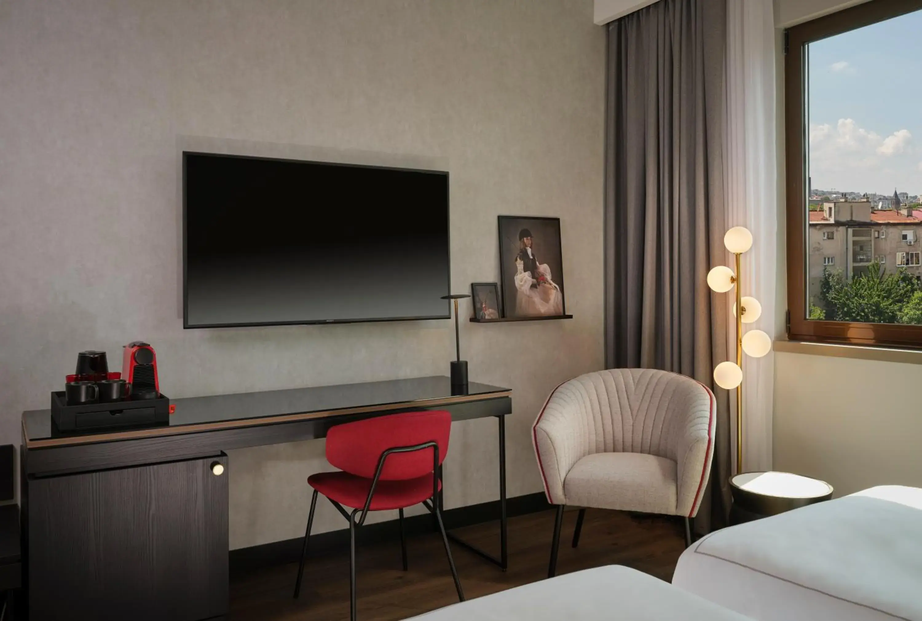 TV and multimedia, Bed in Radisson RED Belgrade TV and multimedia, Bed in Radisson RED Belgrade