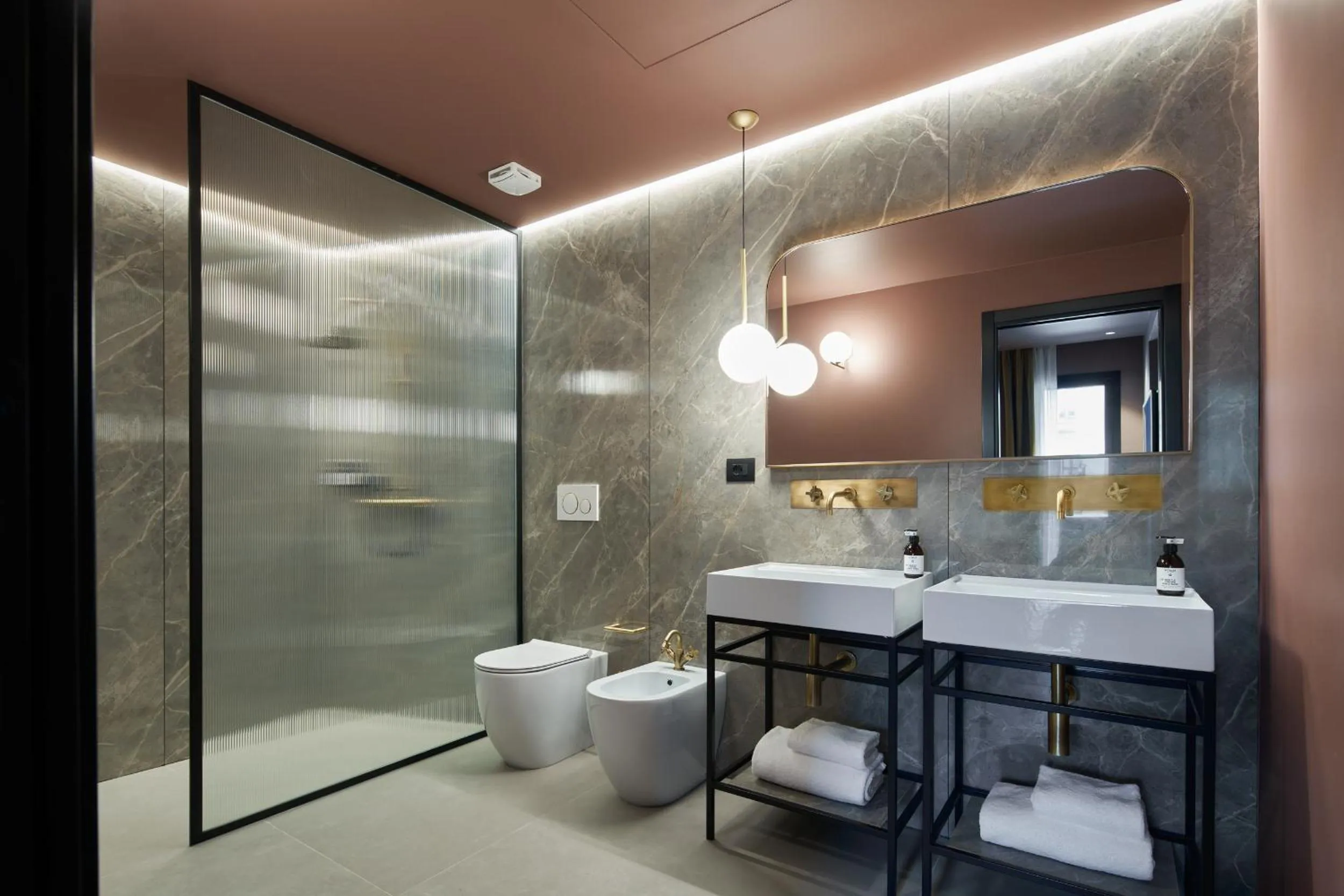 Bathroom in Executive Spa Hotel