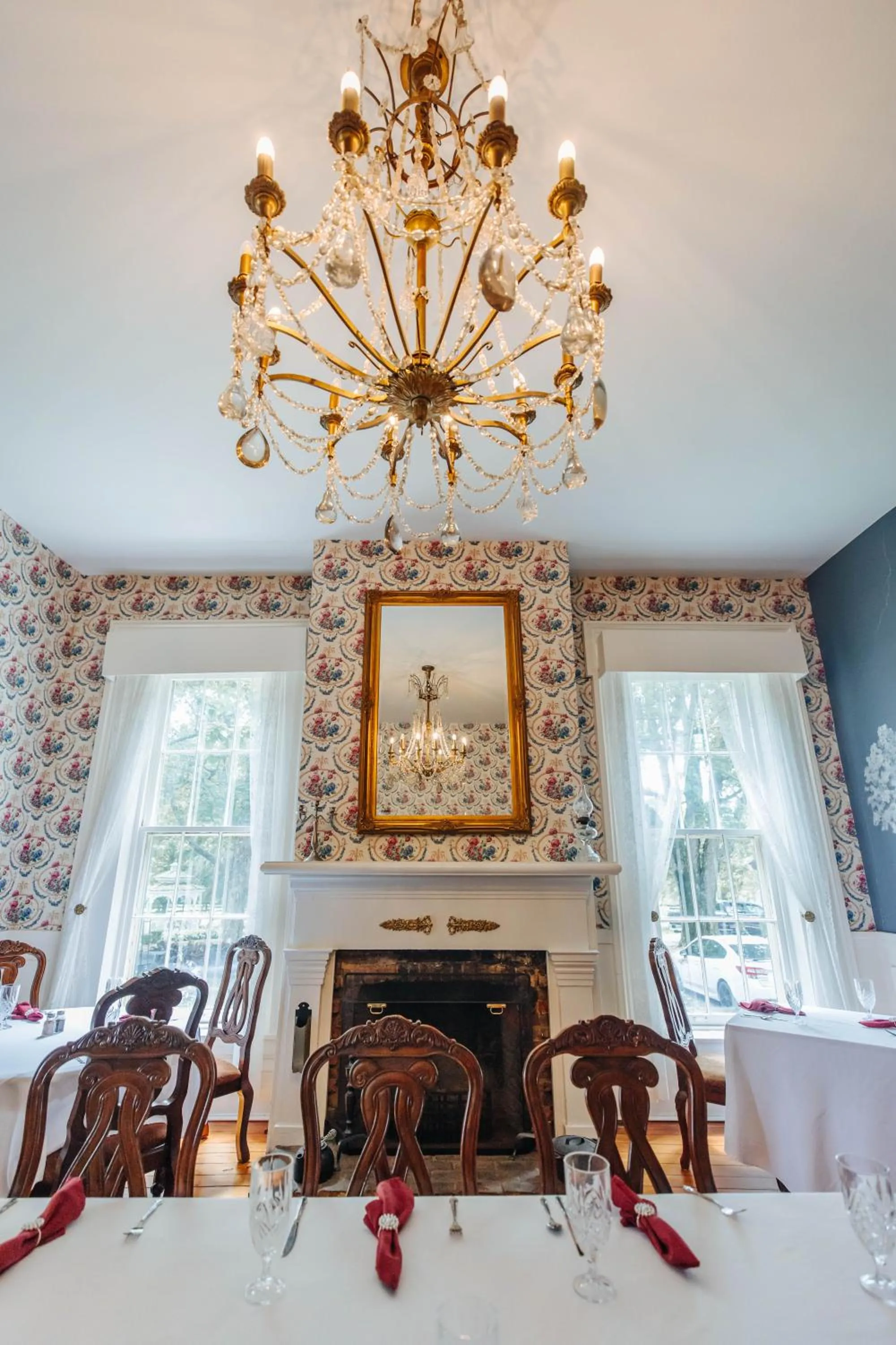 Dining area in Maple Hill Manor Bed & Breakfast