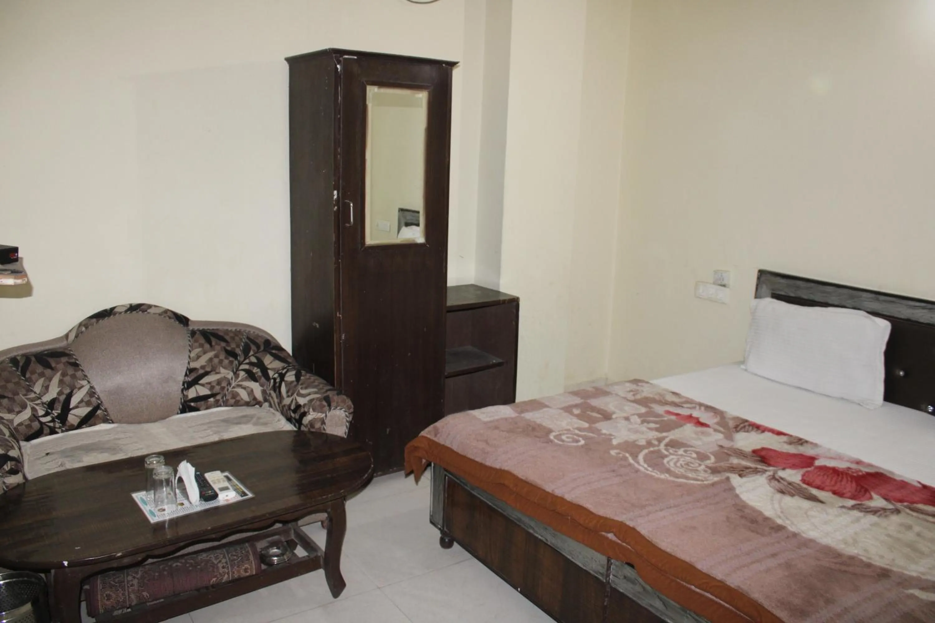 Bed in Hotel Diamond Leaf