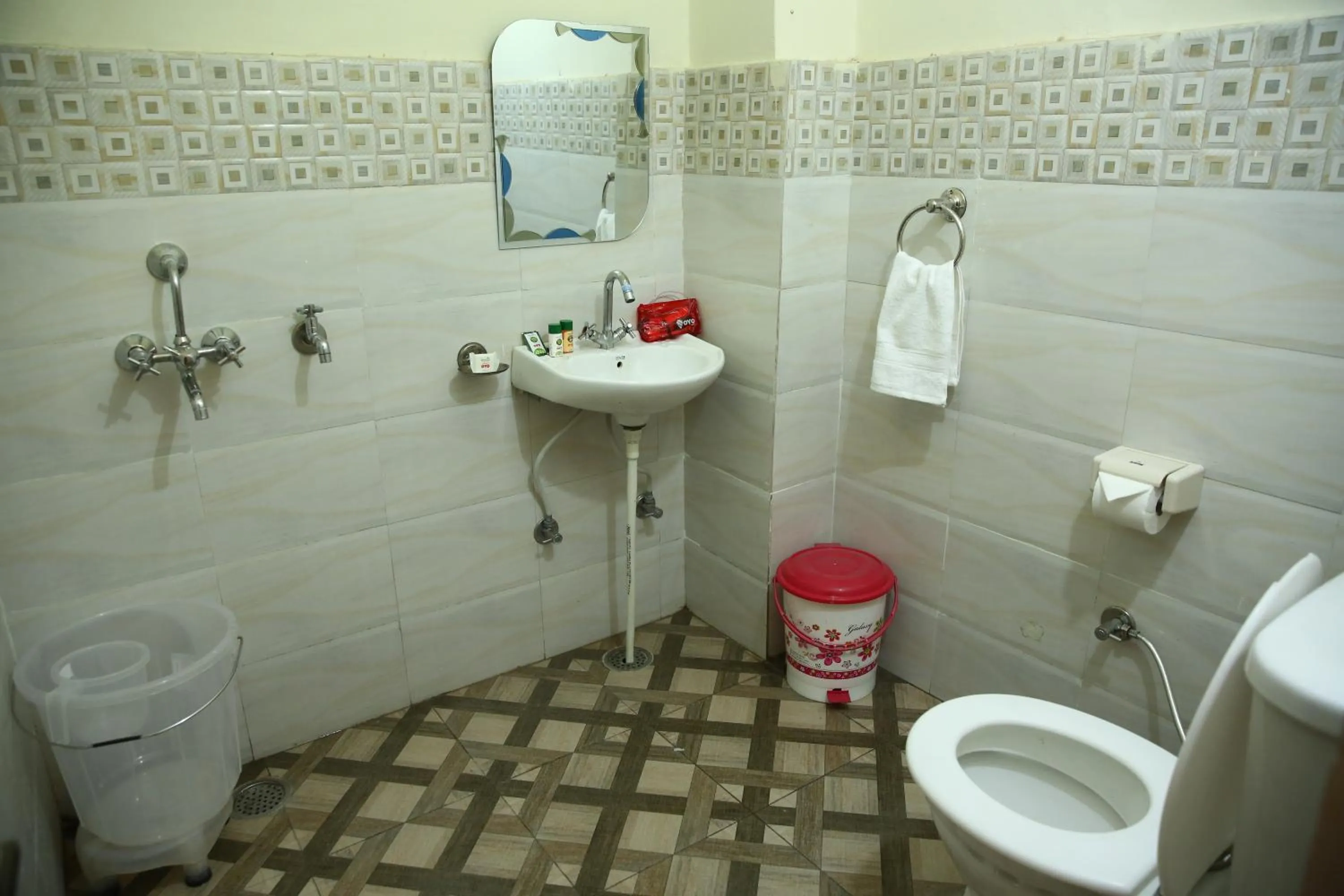 Hotel Diamond Leaf