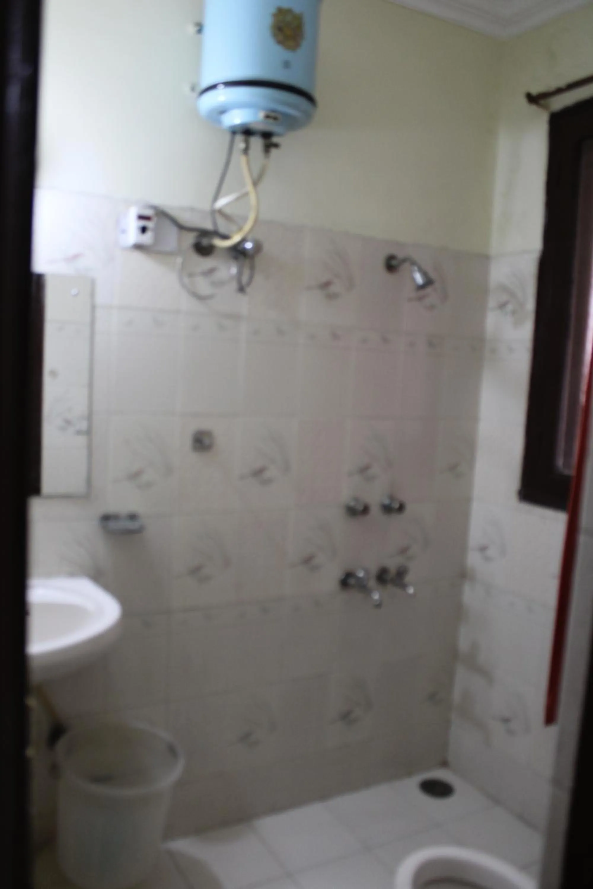 Hotel Diamond Leaf