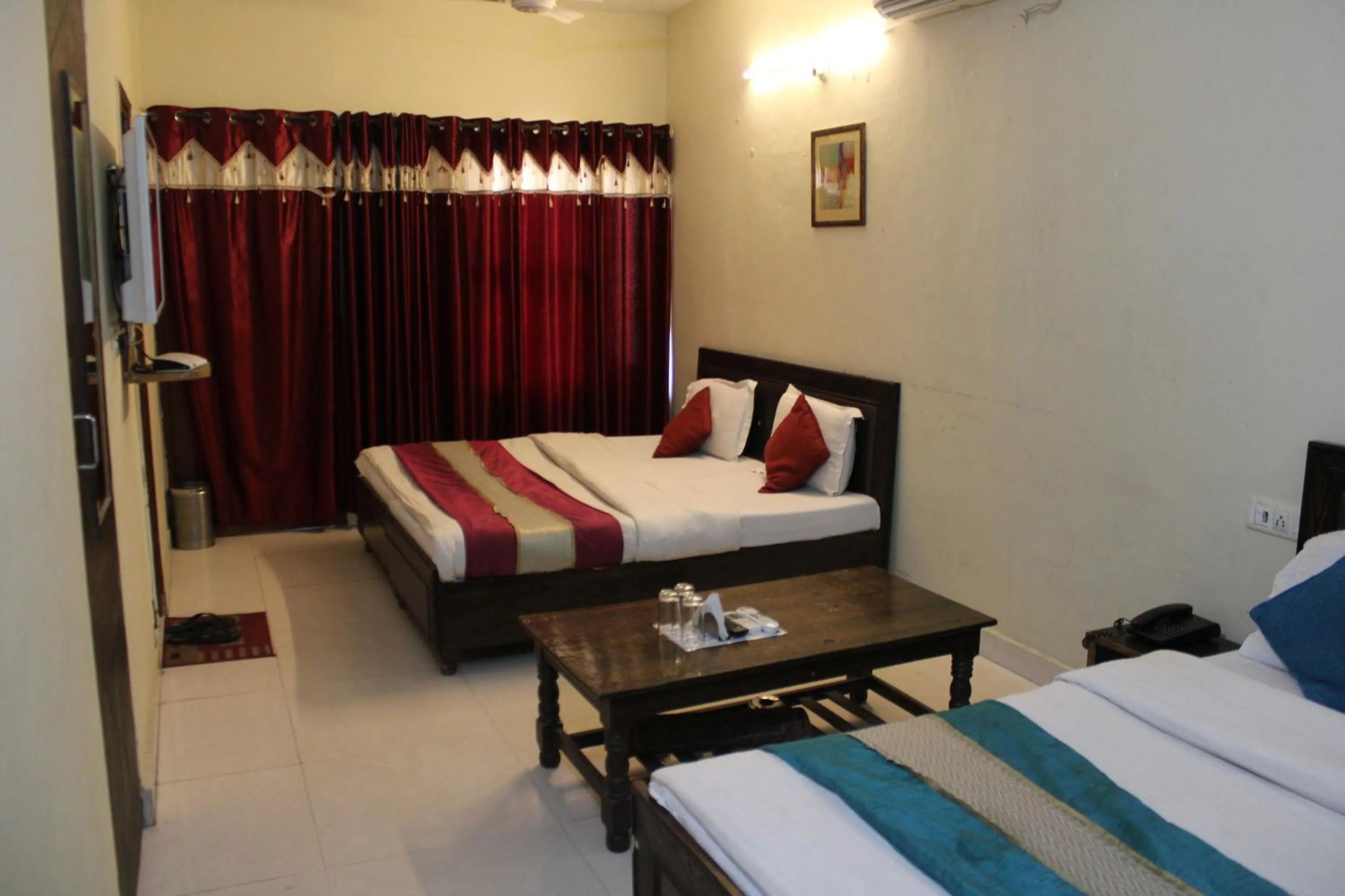Bed in Hotel Diamond Leaf
