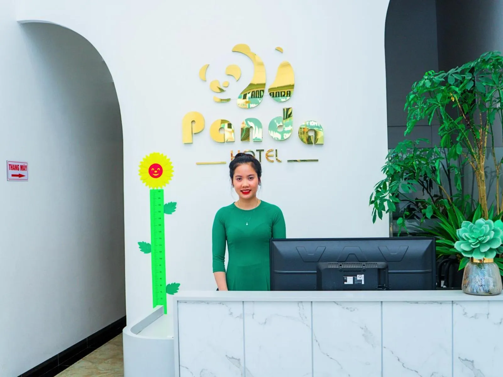 Lobby or reception in Bai Chay Panda Hotel