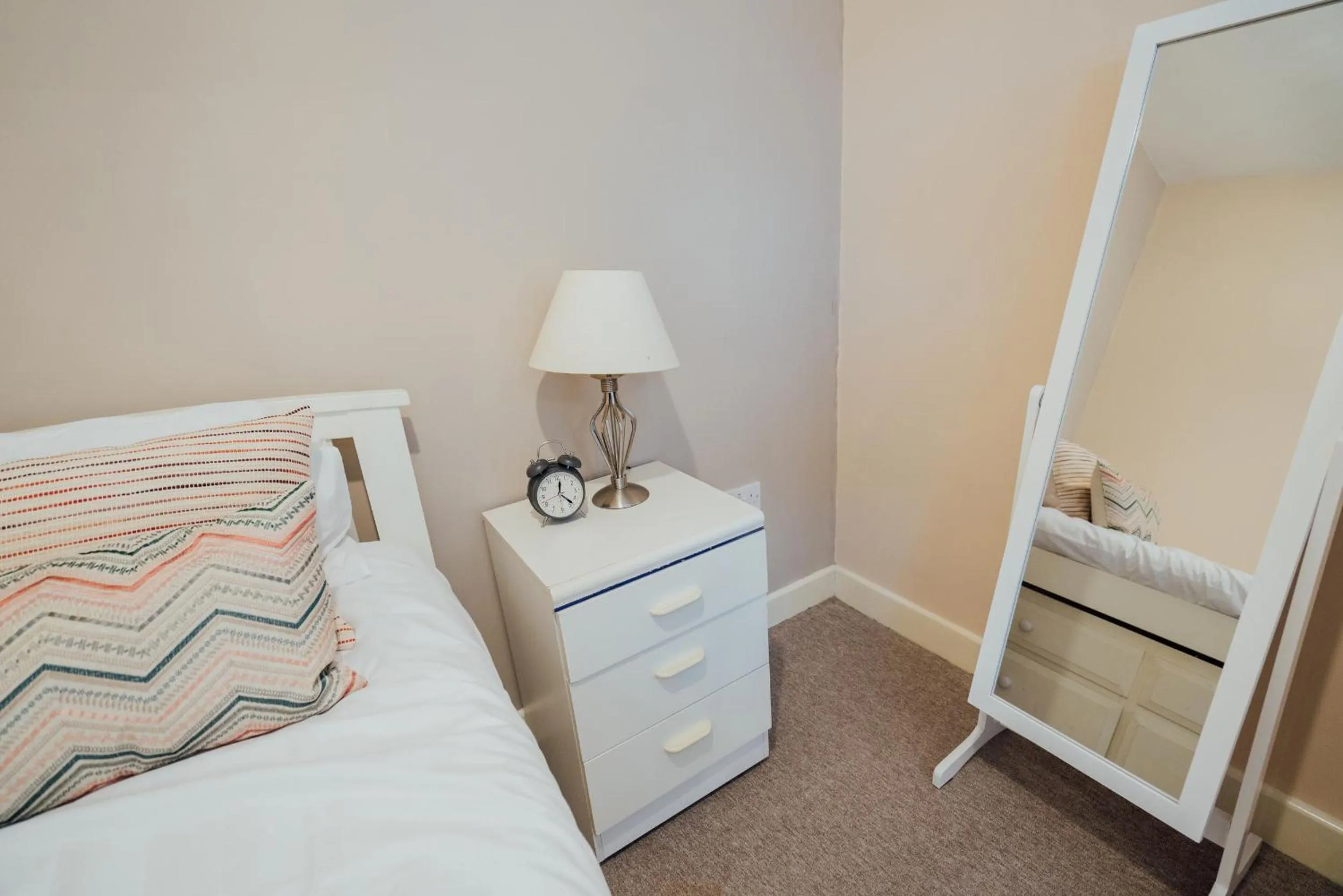 Bedroom in Bellengers Apartments