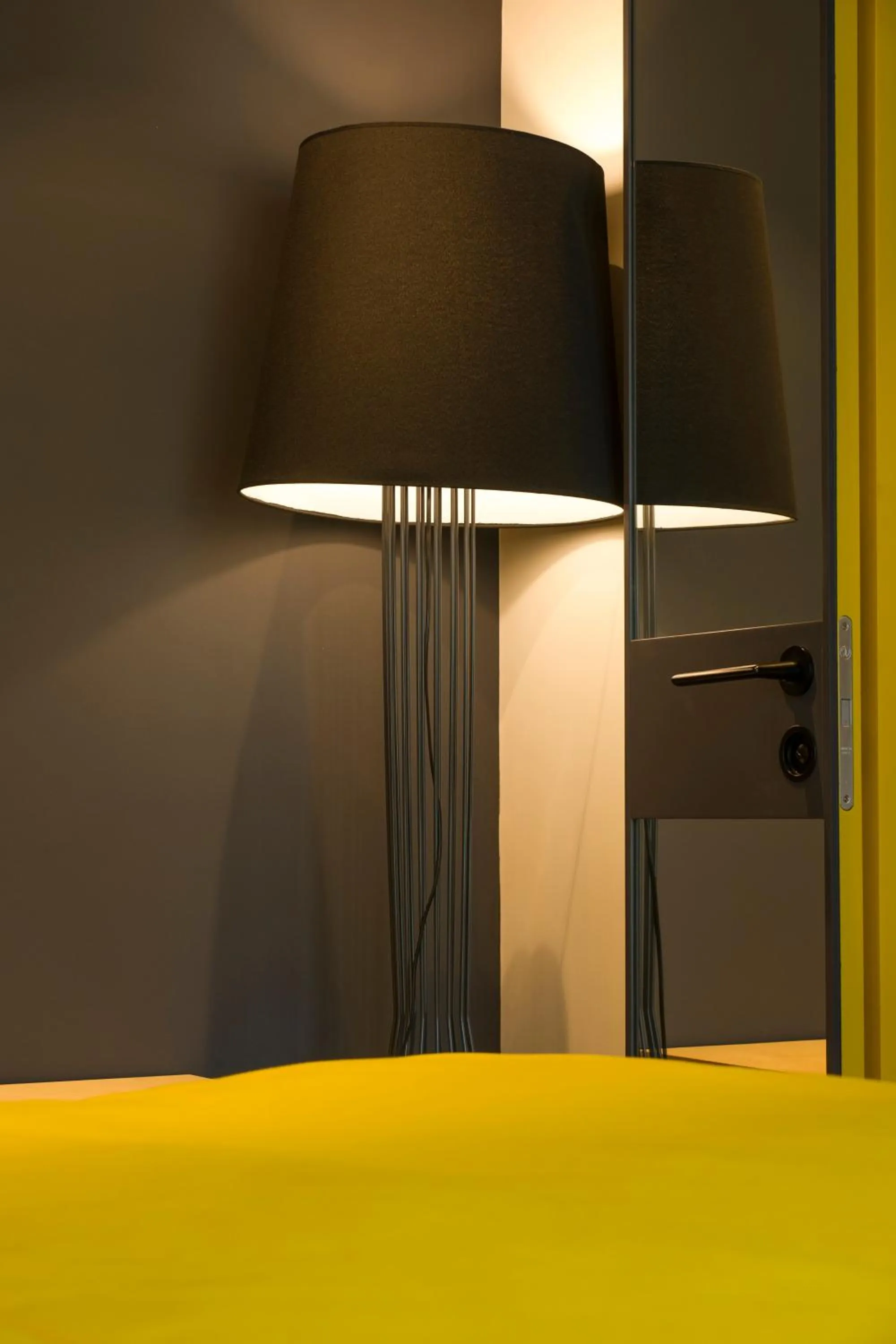 hair dresser, Bed in Trip Park Hotel