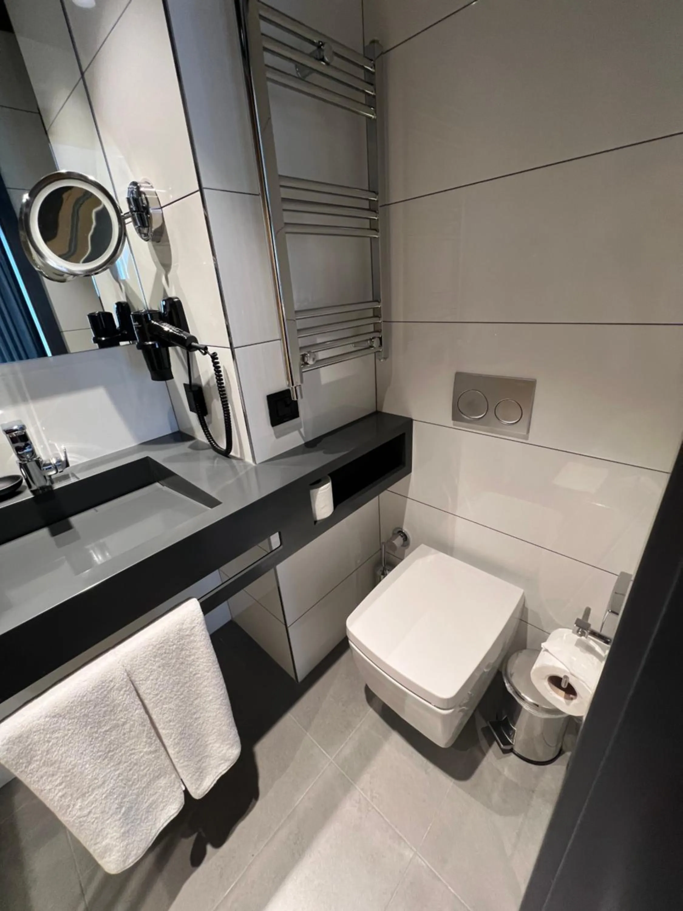 Toilet in Trip Park Hotel