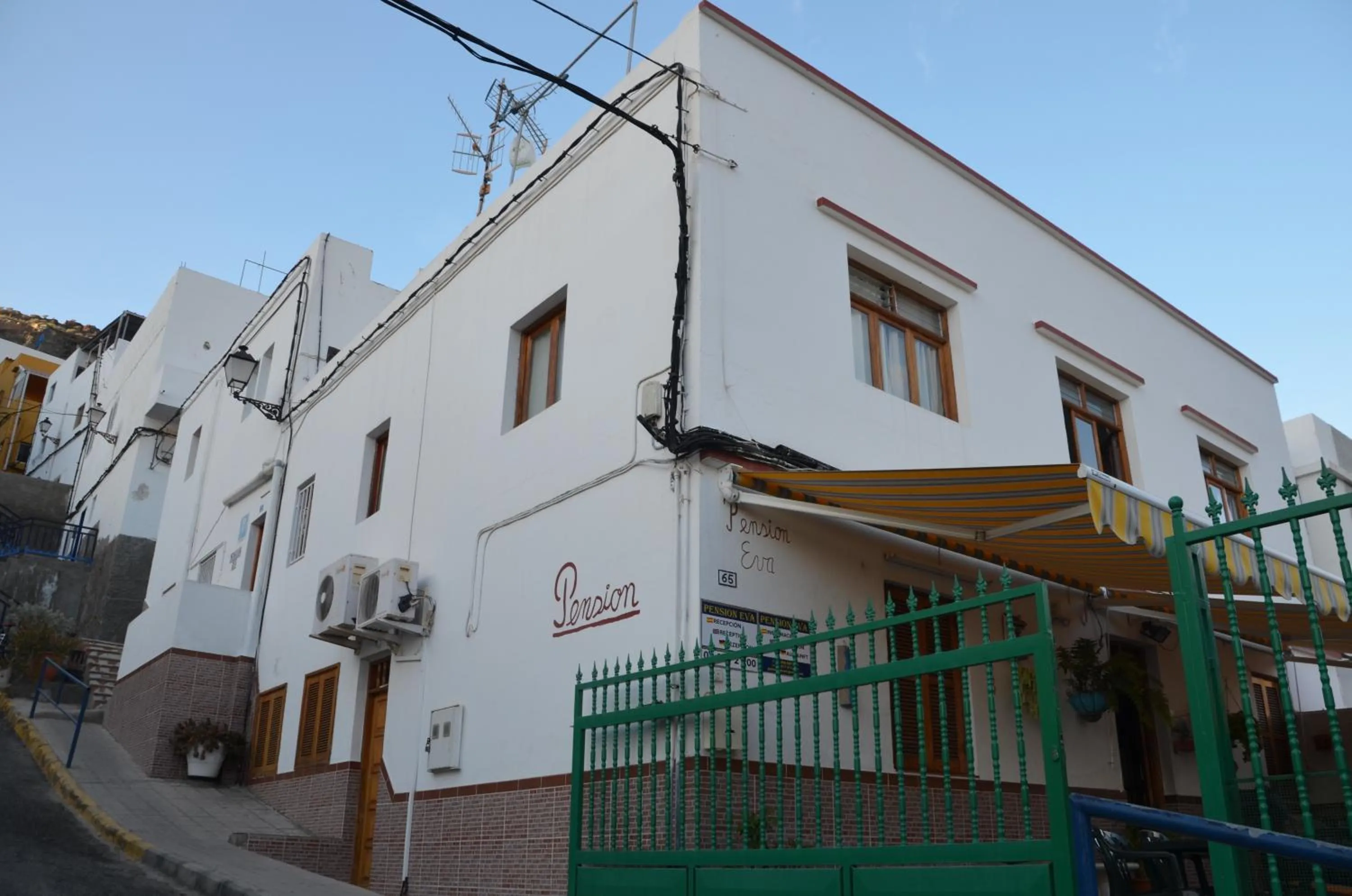 Facade/entrance in Pension Eva