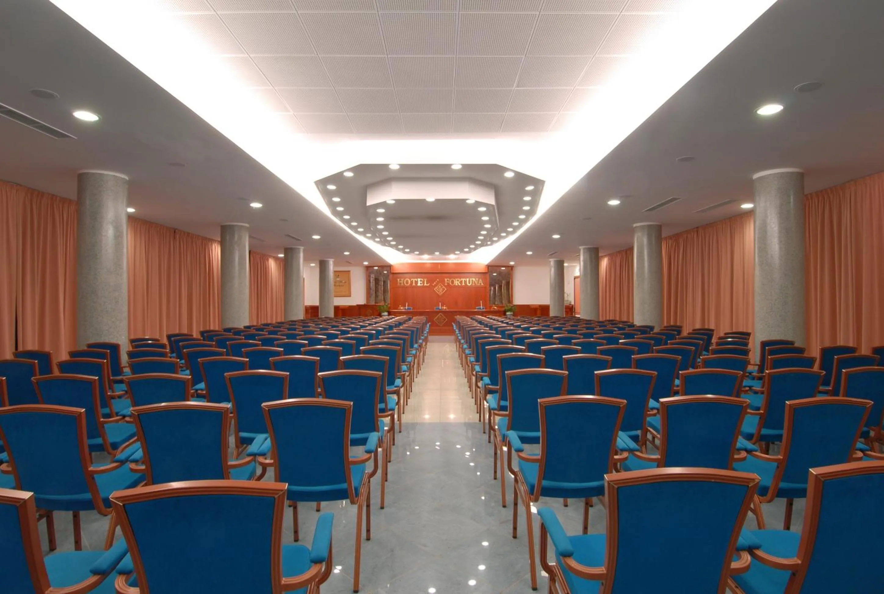 Business facilities in Fortuna Resort