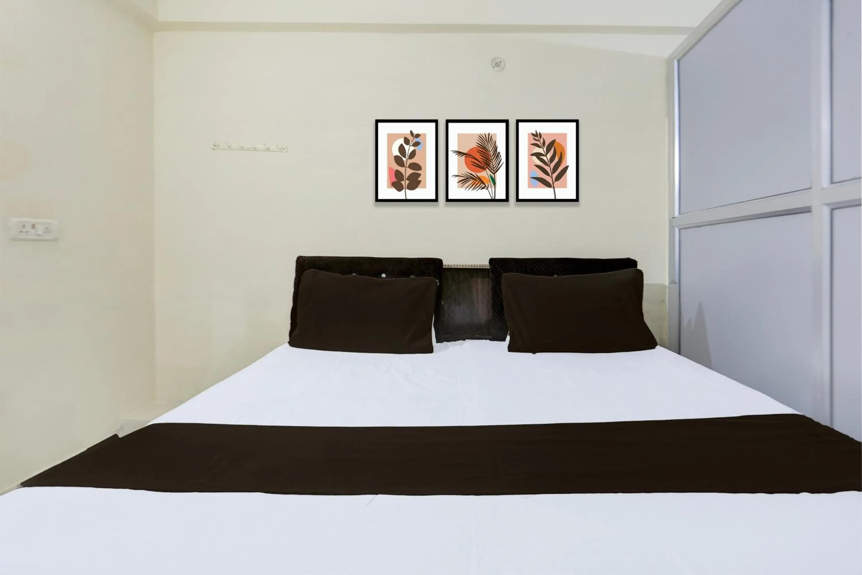 Bedroom in Hotel O SHRI DURGA HOTEL