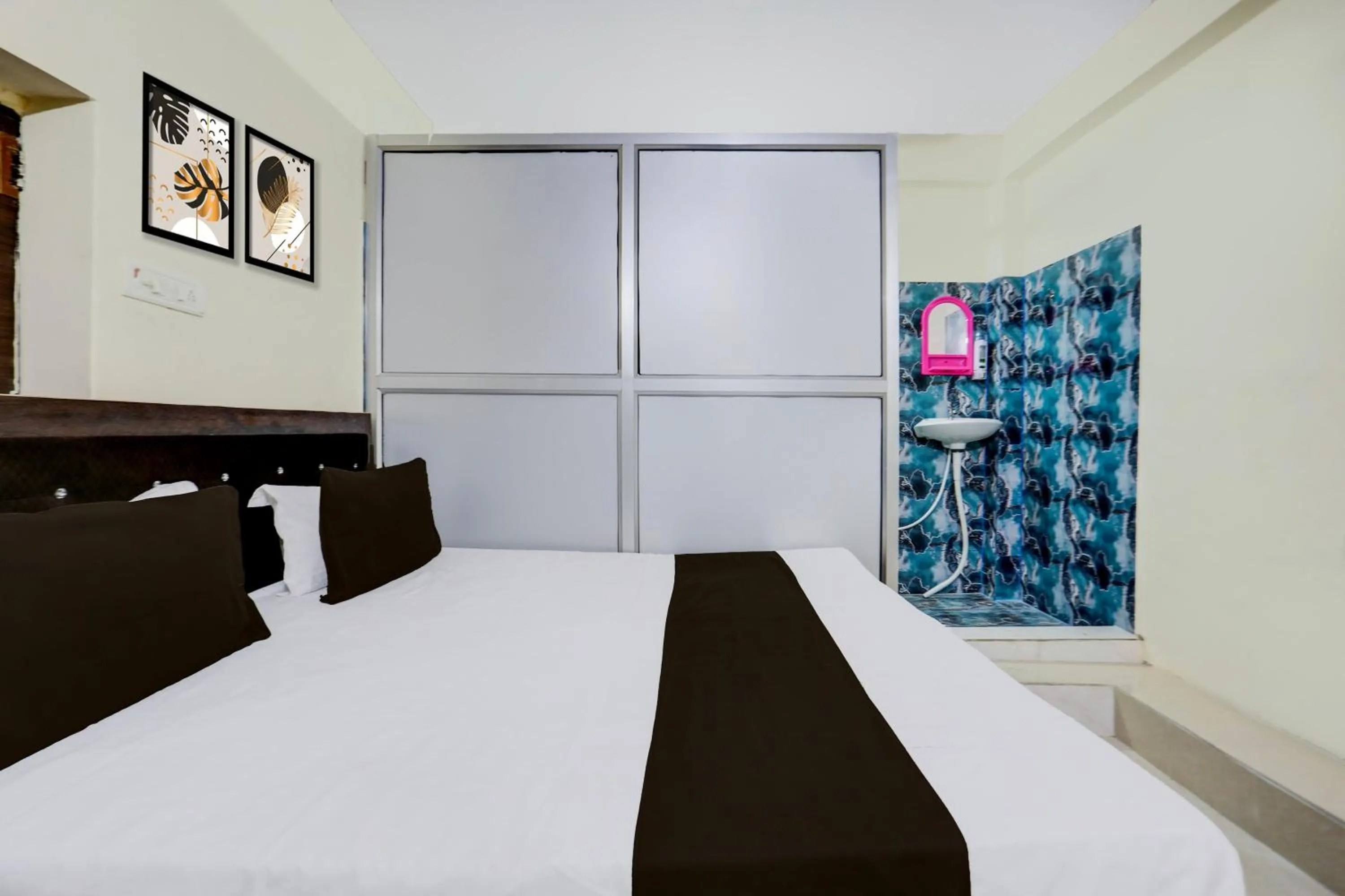 Bedroom in Hotel O SHRI DURGA HOTEL