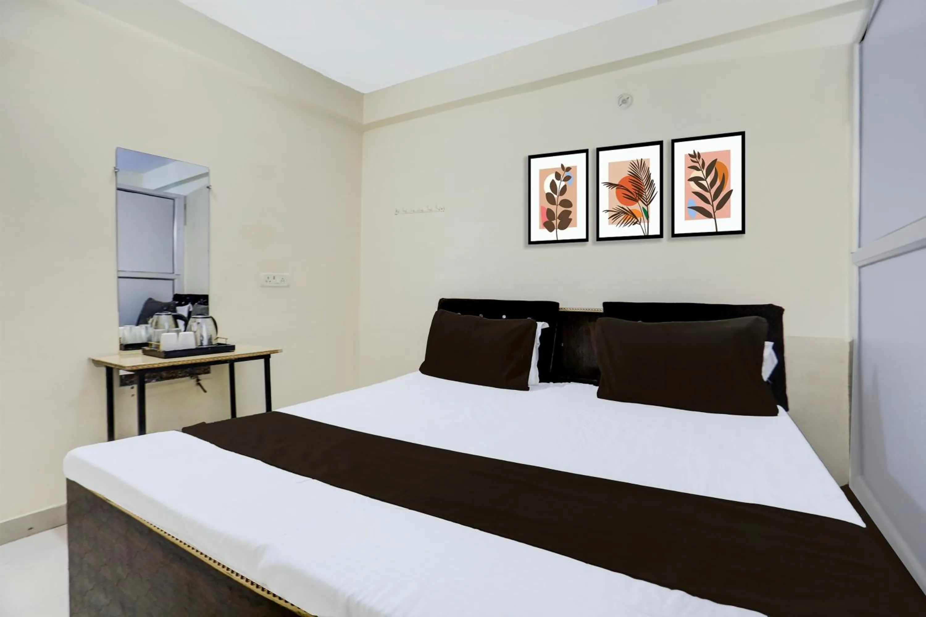 Bedroom in Hotel O SHRI DURGA HOTEL