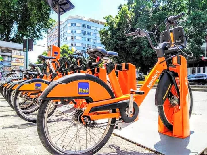 Cycling in Copacabana 3 quartos ar cond a 2 qds da praia