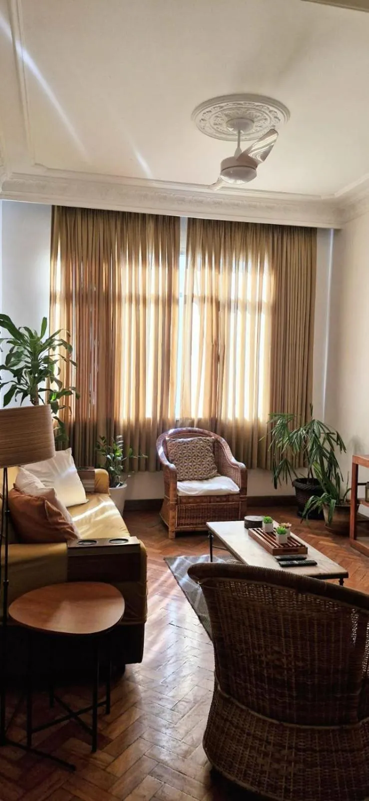 Copacabana 3 quartos ar cond a 2 qds da praia