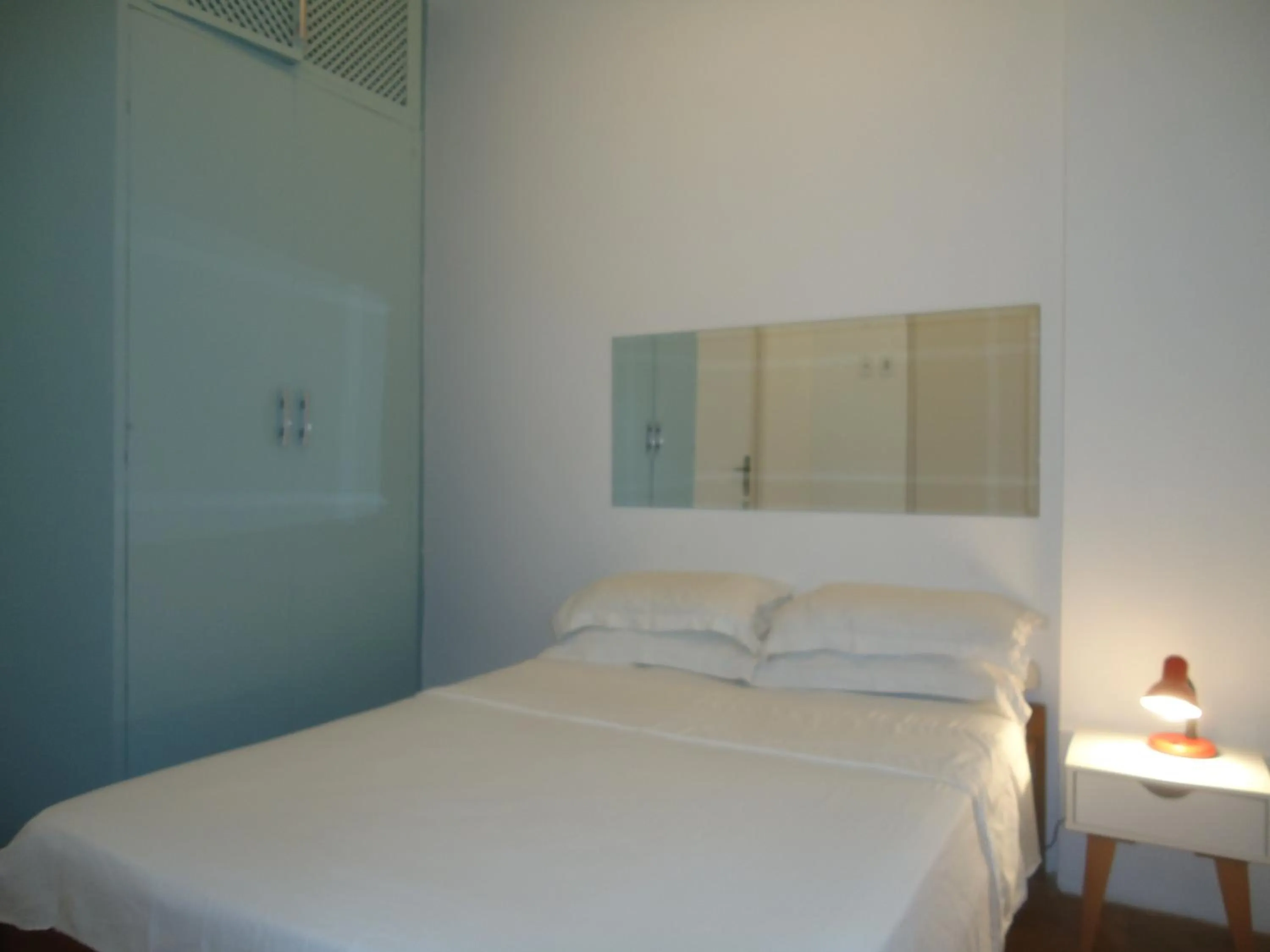 Bed in Copacabana 3 quartos ar cond a 2 qds da praia