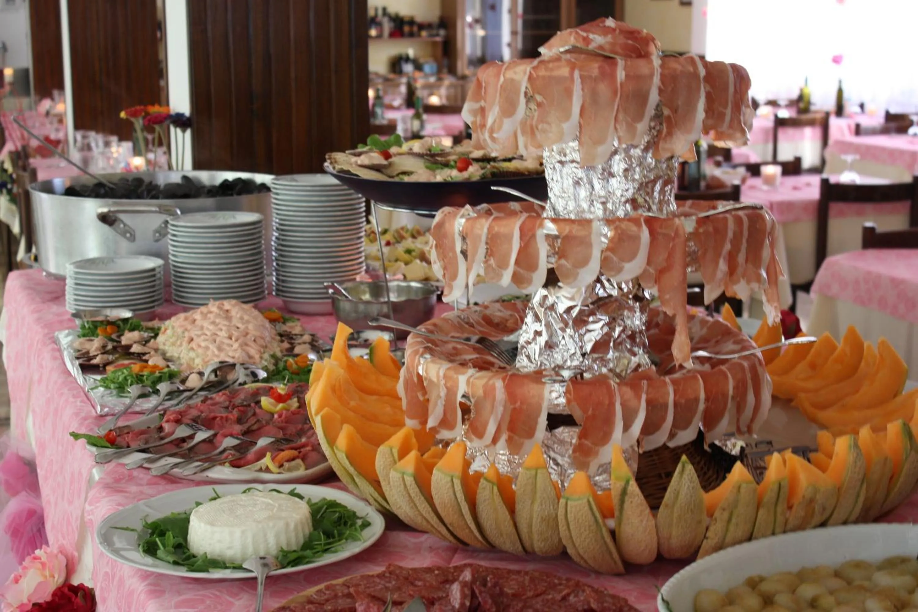 Restaurant/places to eat in Hotel Du Lac