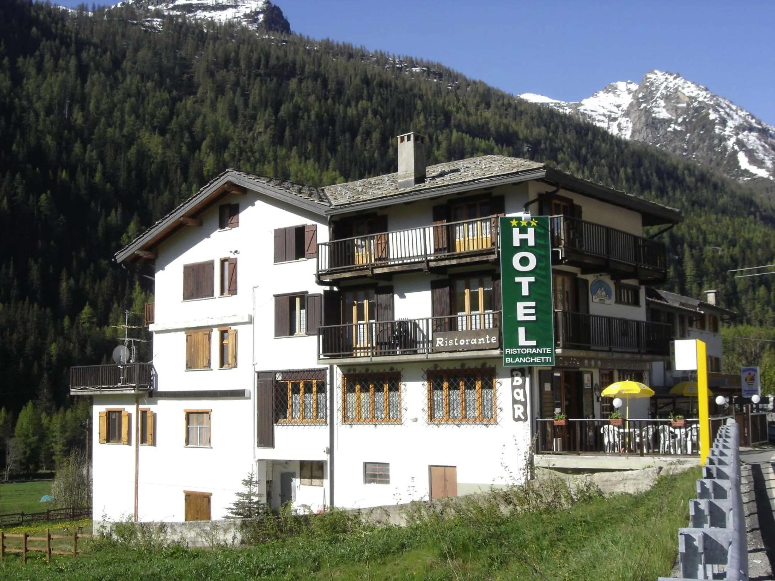 Property building in Hotel Blanchetti