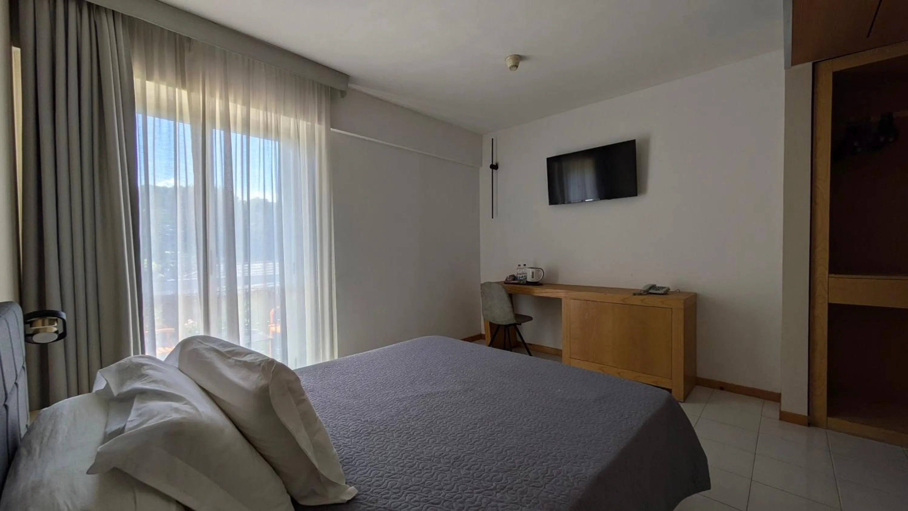 Bed in hotel garni Santa Caterina