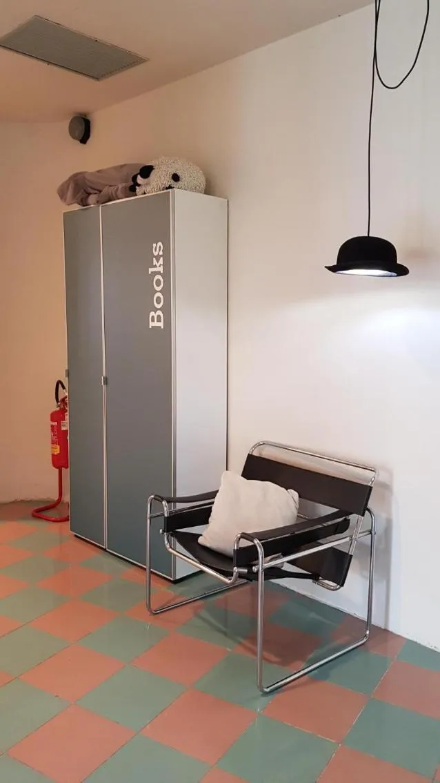 Communal lounge/ TV room in hotel garni Santa Caterina