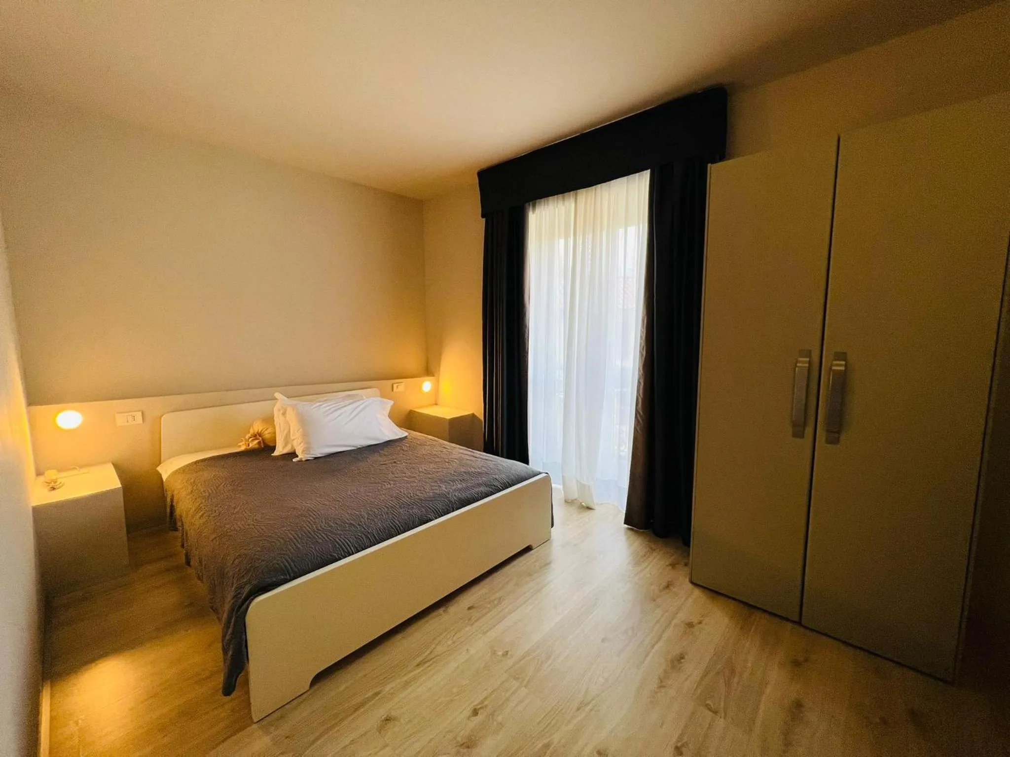 Bed in hotel garni Santa Caterina