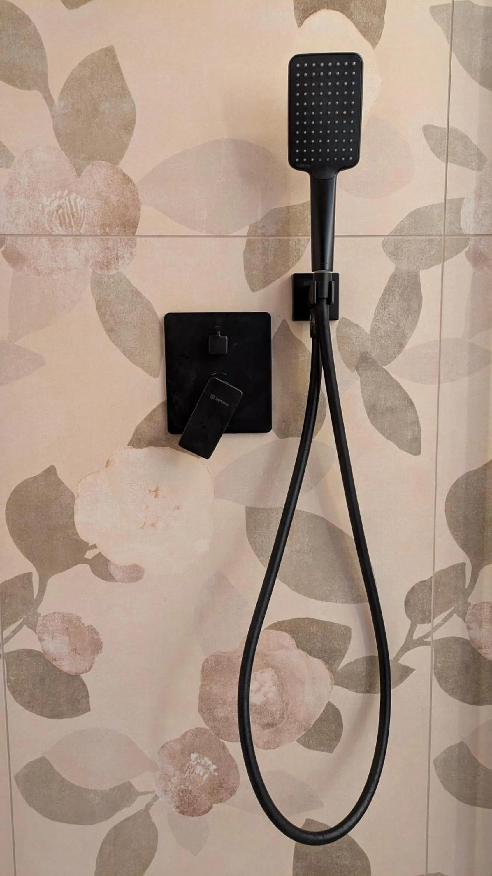 Shower in hotel garni Santa Caterina