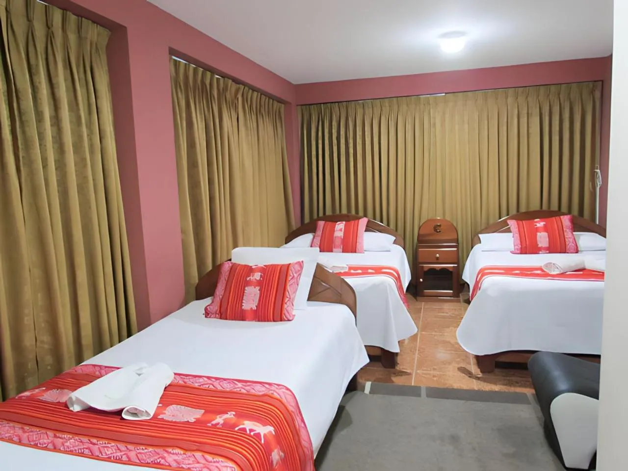Family Room (5 Adults) in Hotel Colquewasi