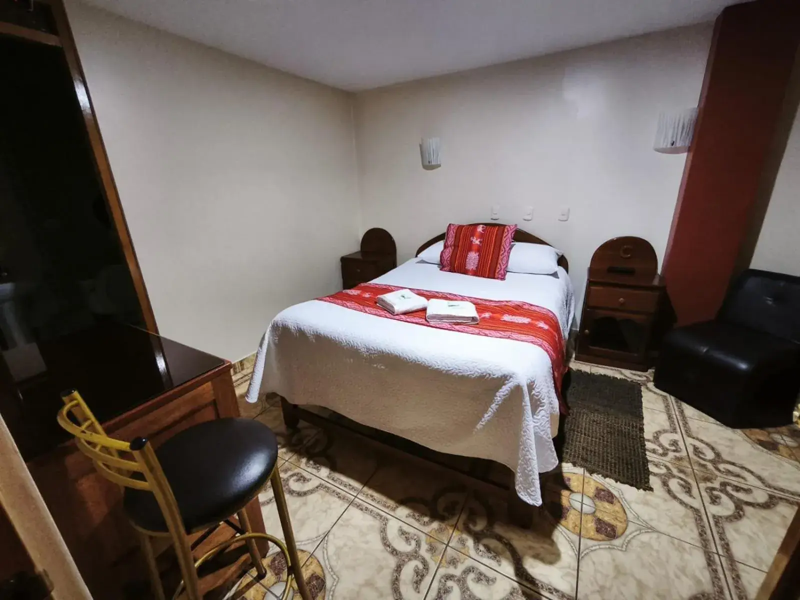 Double Room in Hotel Colquewasi Double Room in Hotel Colquewasi
