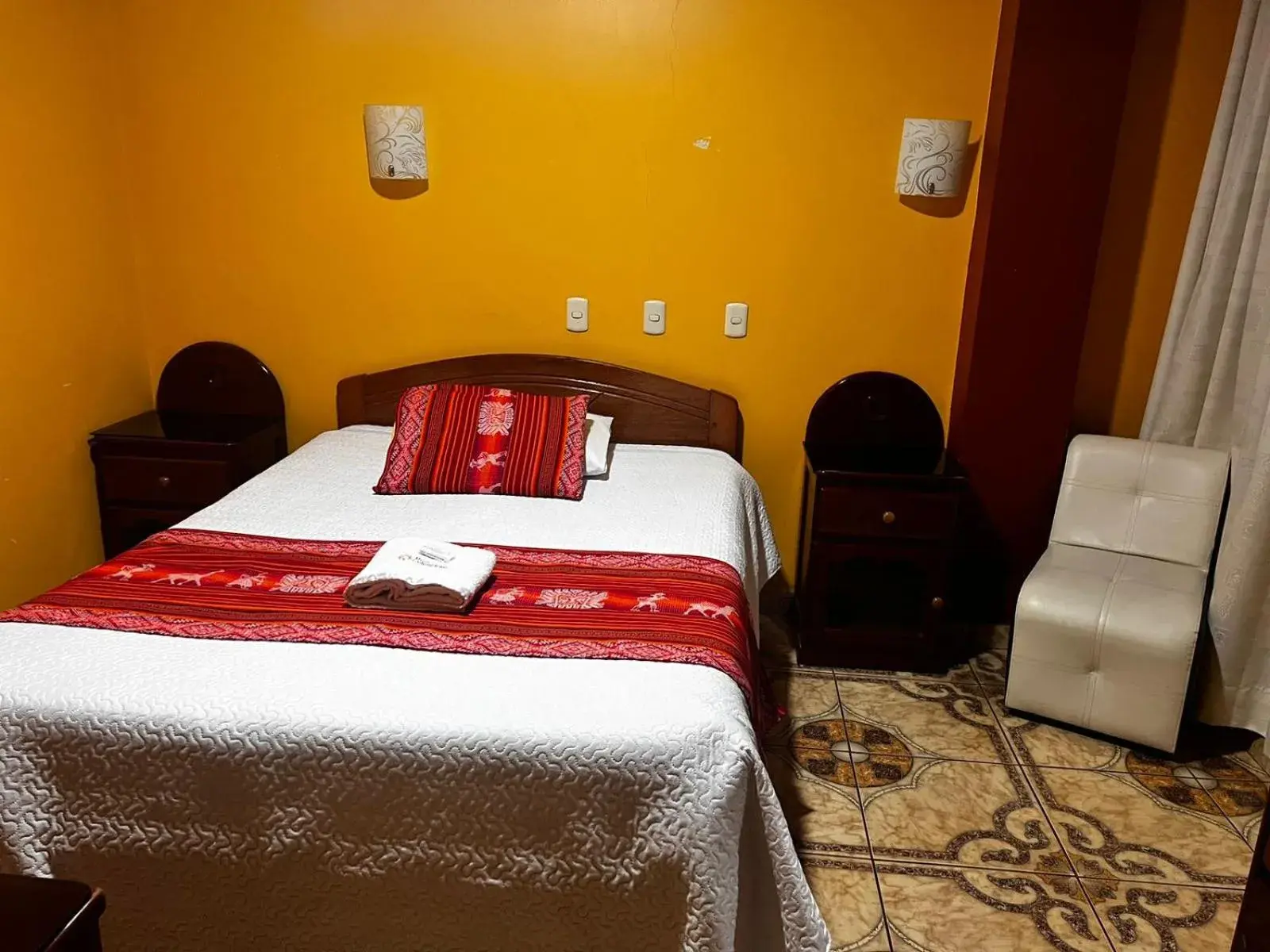 Single Room with Private Bathroom - single occupancy in Hotel Colquewasi Single Room with Private Bathroom - single occupancy in Hotel Colquewasi