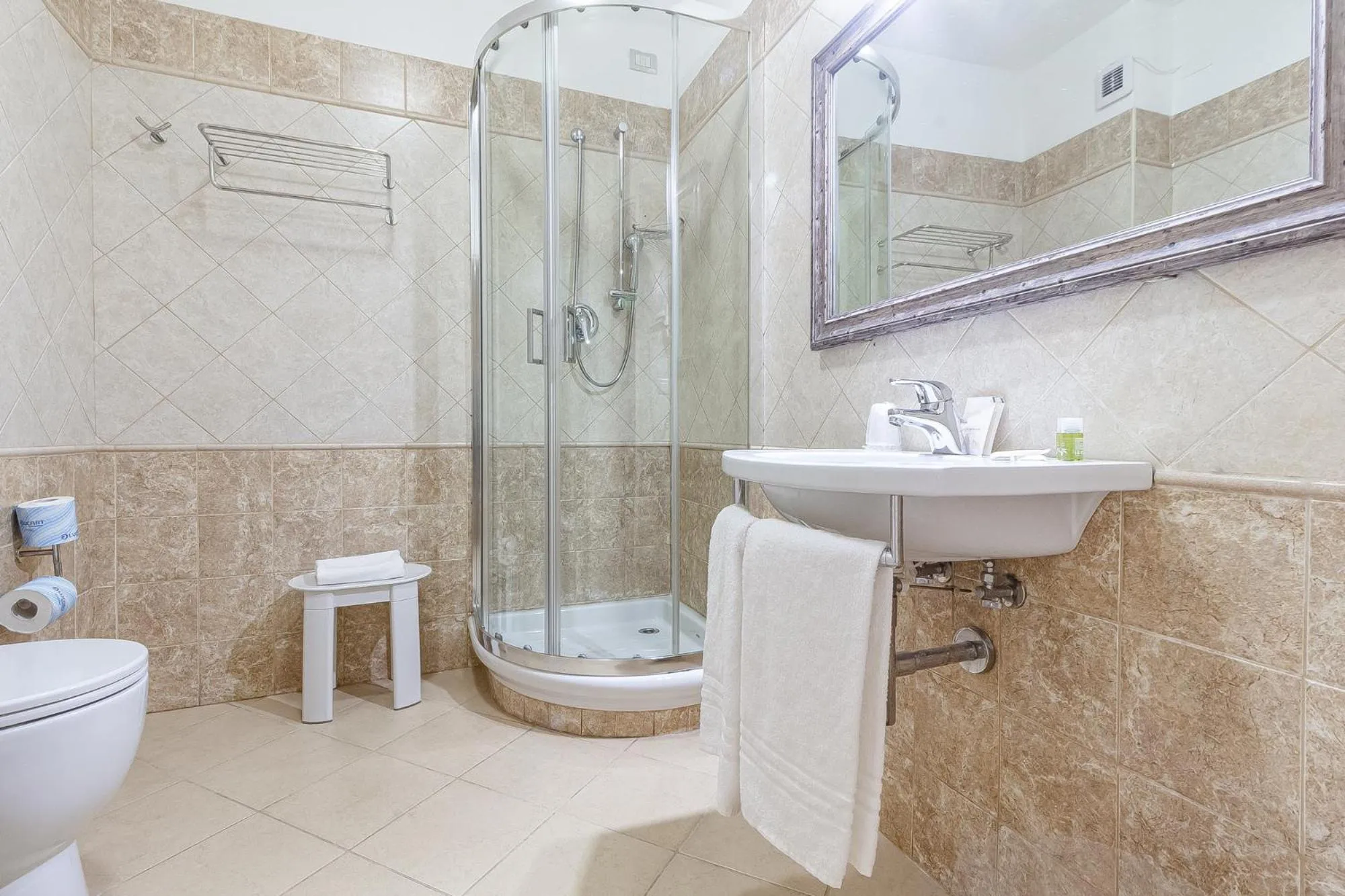 Bathroom in Hotel Vittorio Emanuele