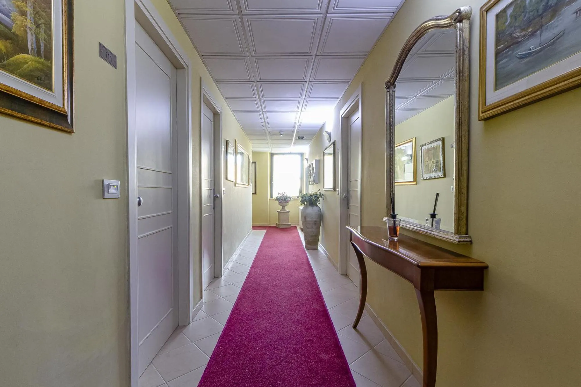 Restaurant/places to eat in Hotel Vittorio Emanuele