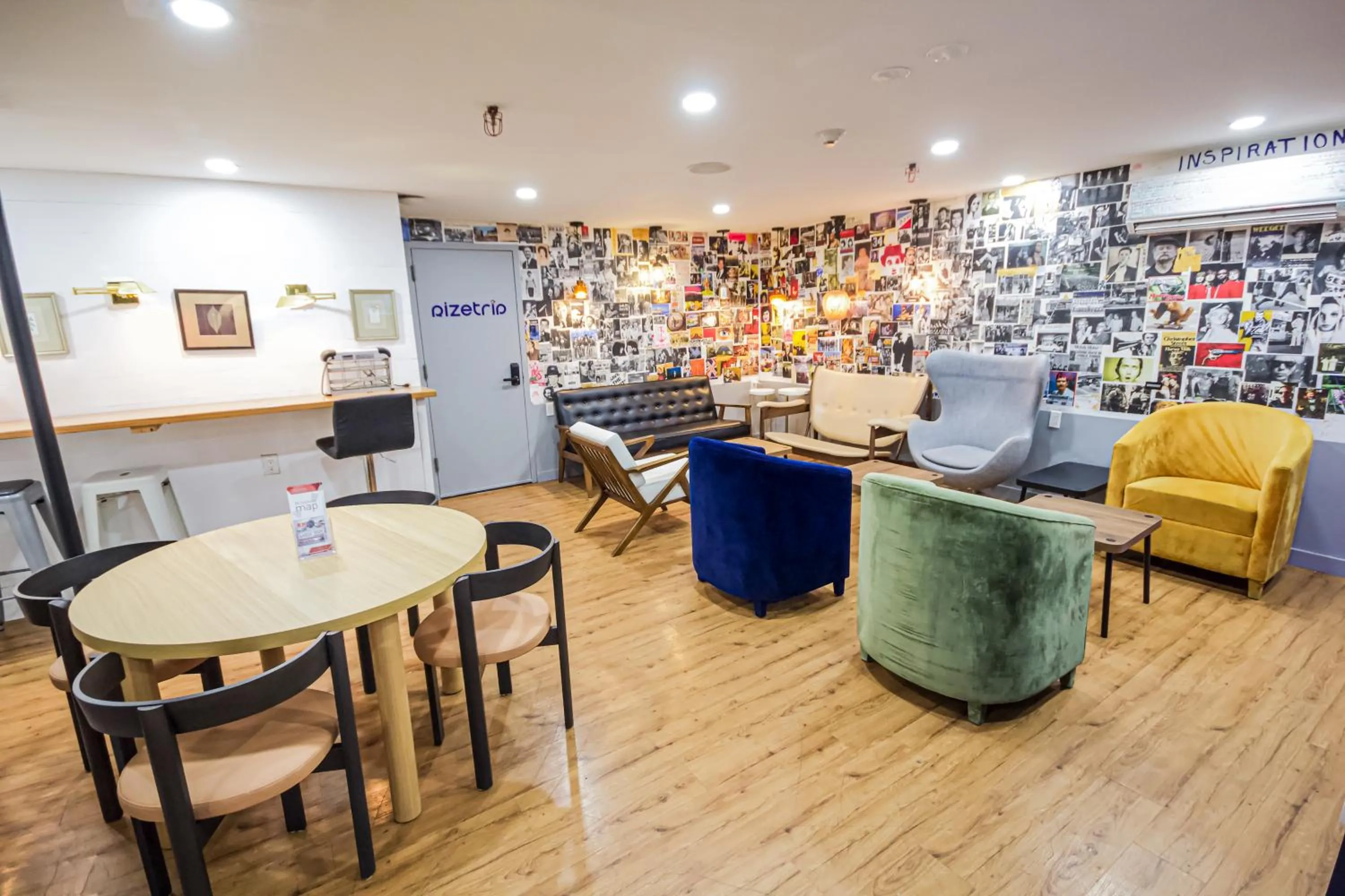 Lounge or bar in JG Times SQ Hotel by JGSTAY