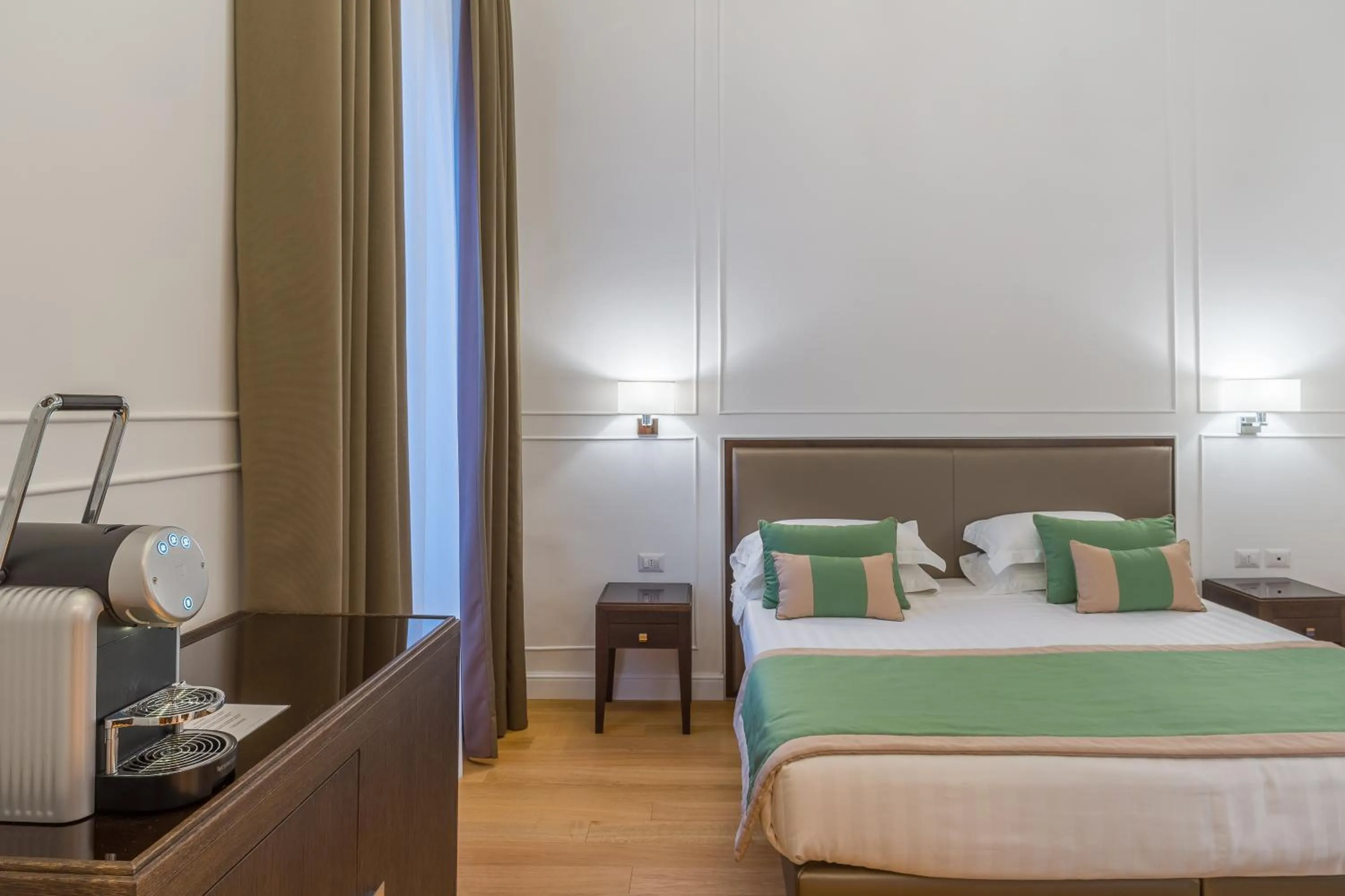 Bedroom, Bed in Internazionale Domus