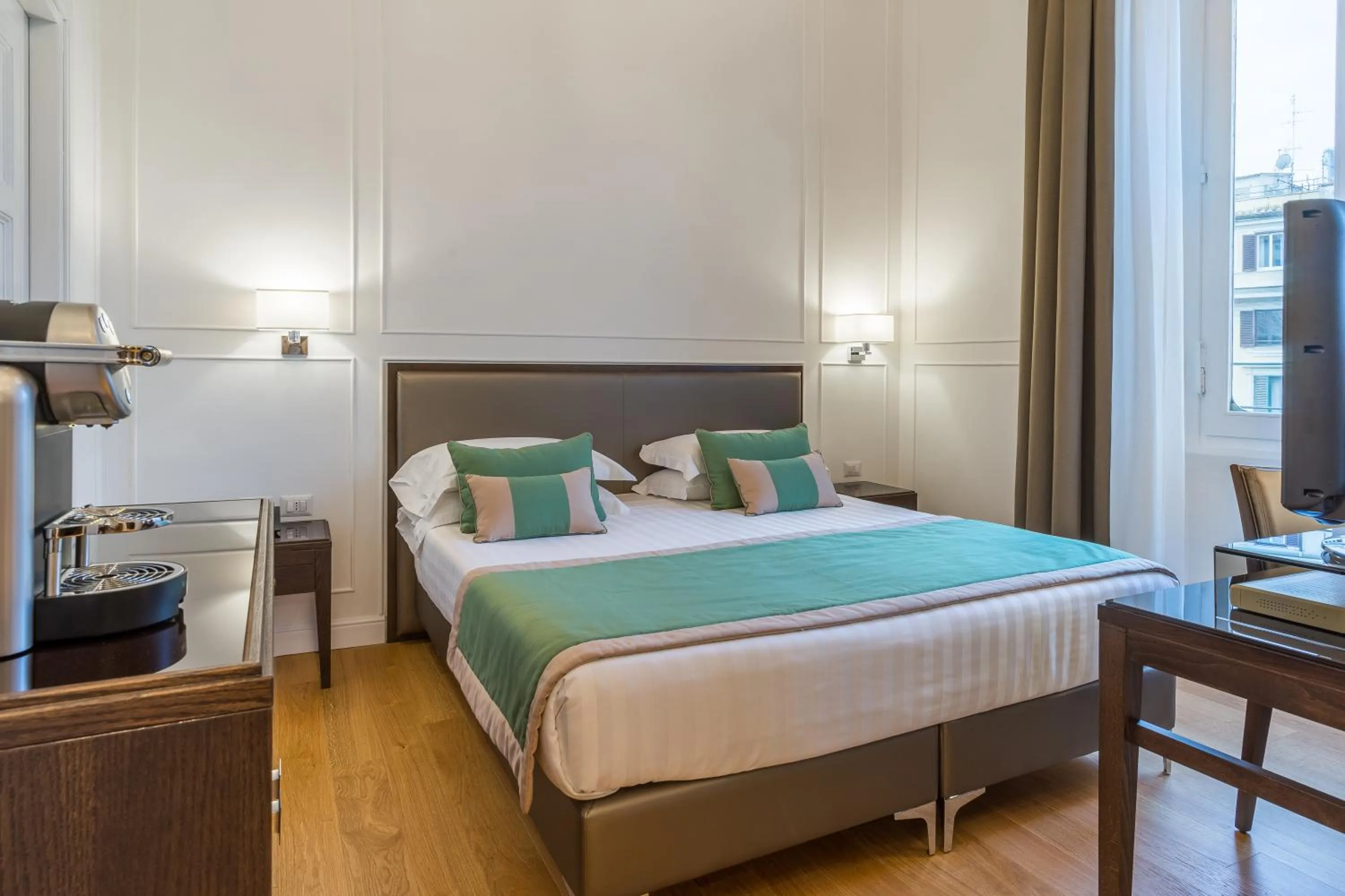 Bedroom, Bed in Internazionale Domus