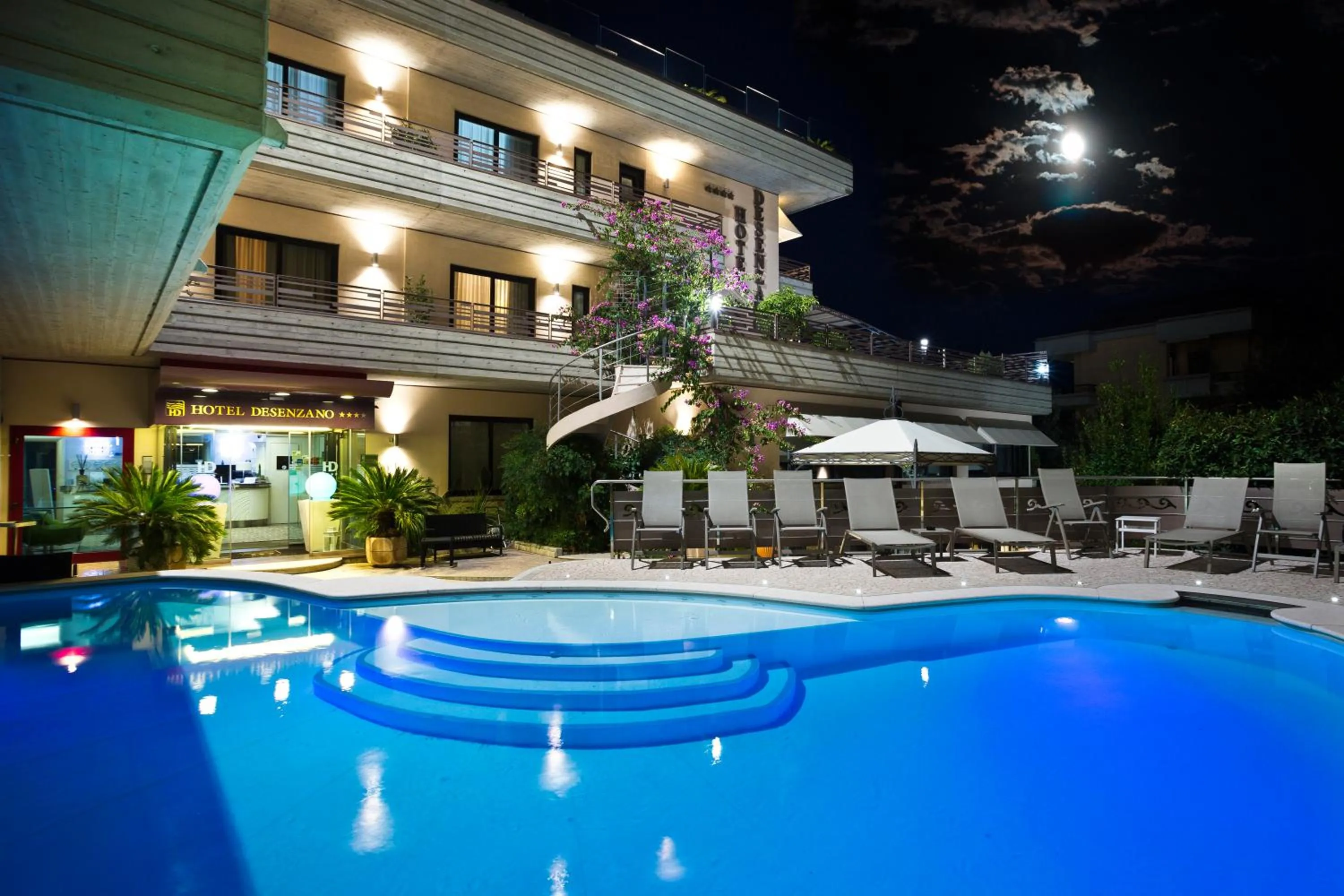 Property building in Hotel Desenzano