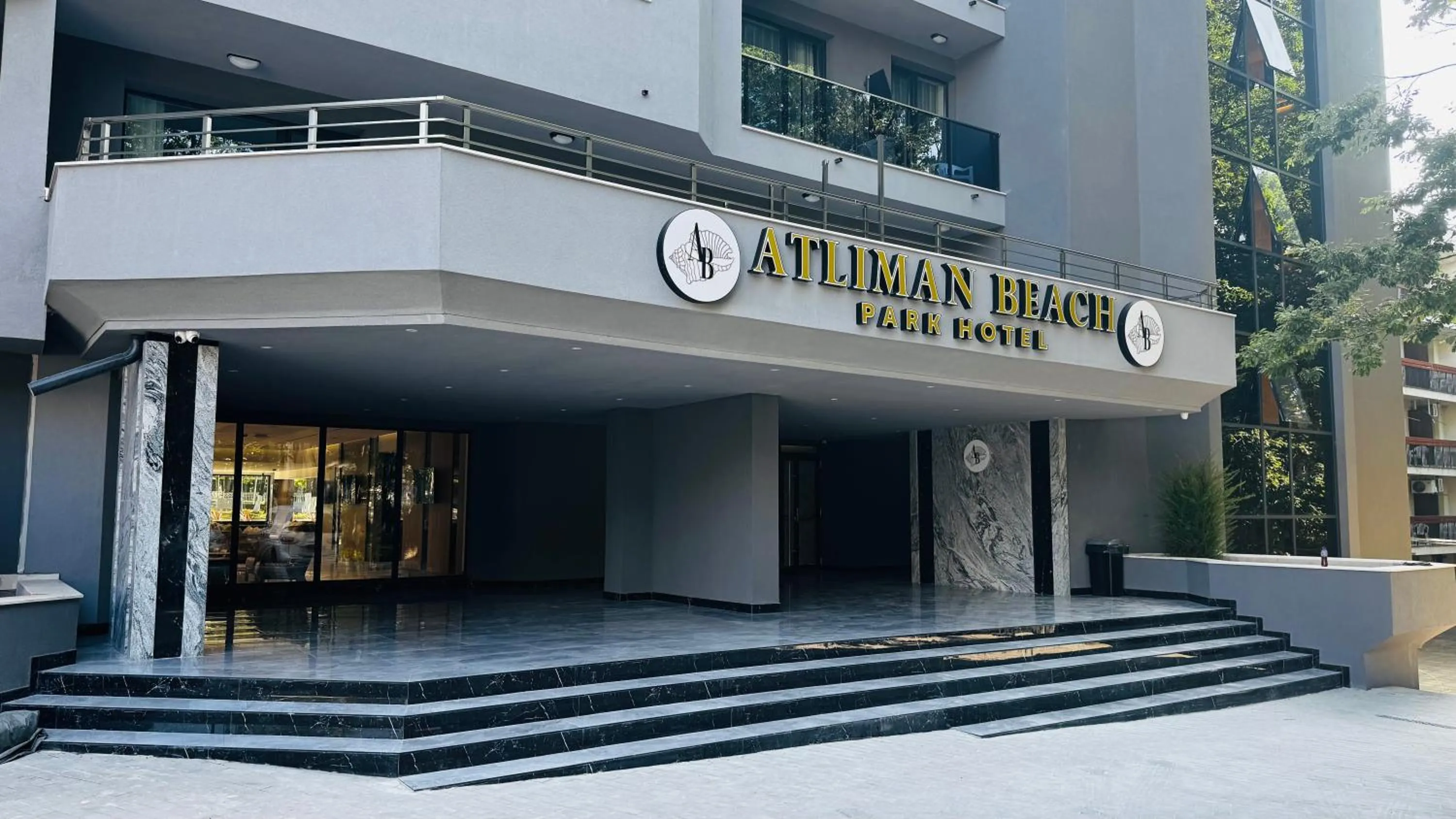 Facade/entrance in Atliman Beach Park Hotel