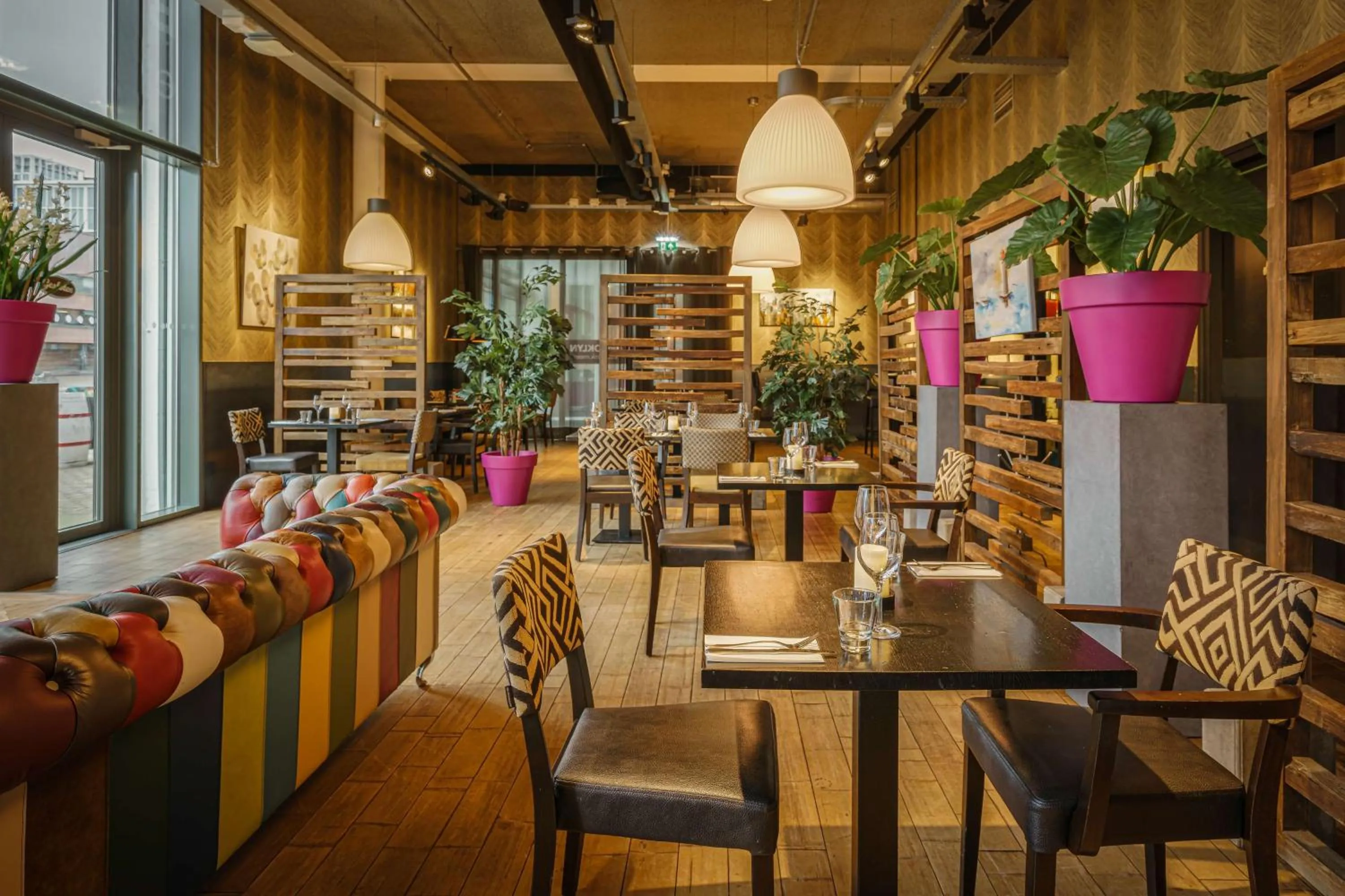 Restaurant/places to eat in DoubleTree by Hilton Amsterdam - NDSM Wharf