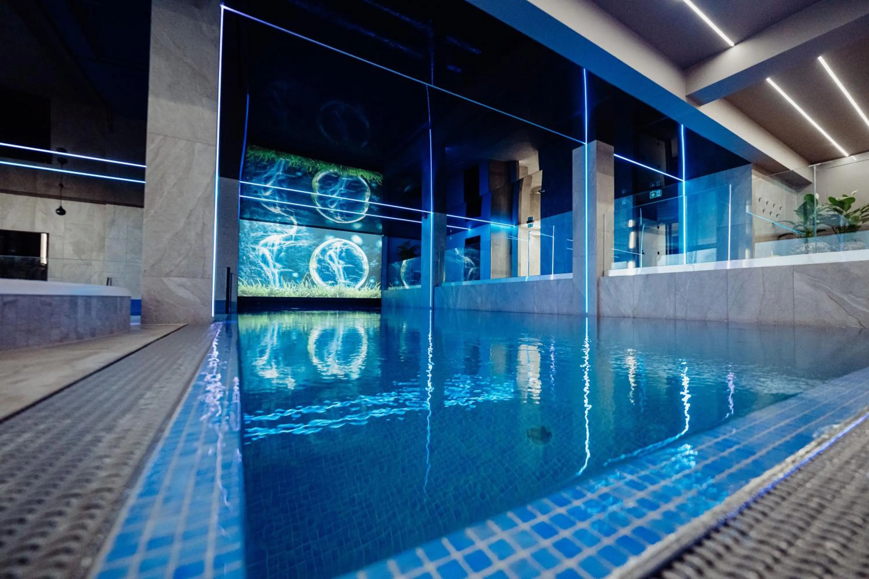 Swimming pool in Rezydencja AQUA by GRANO
