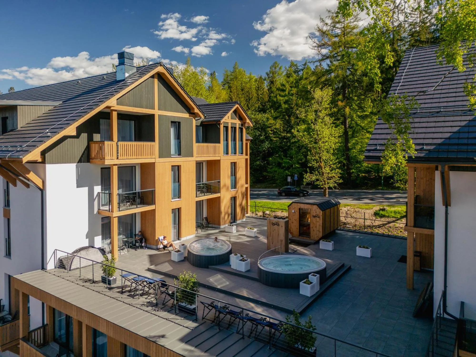 Property building in Rezydencja AQUA by GRANO